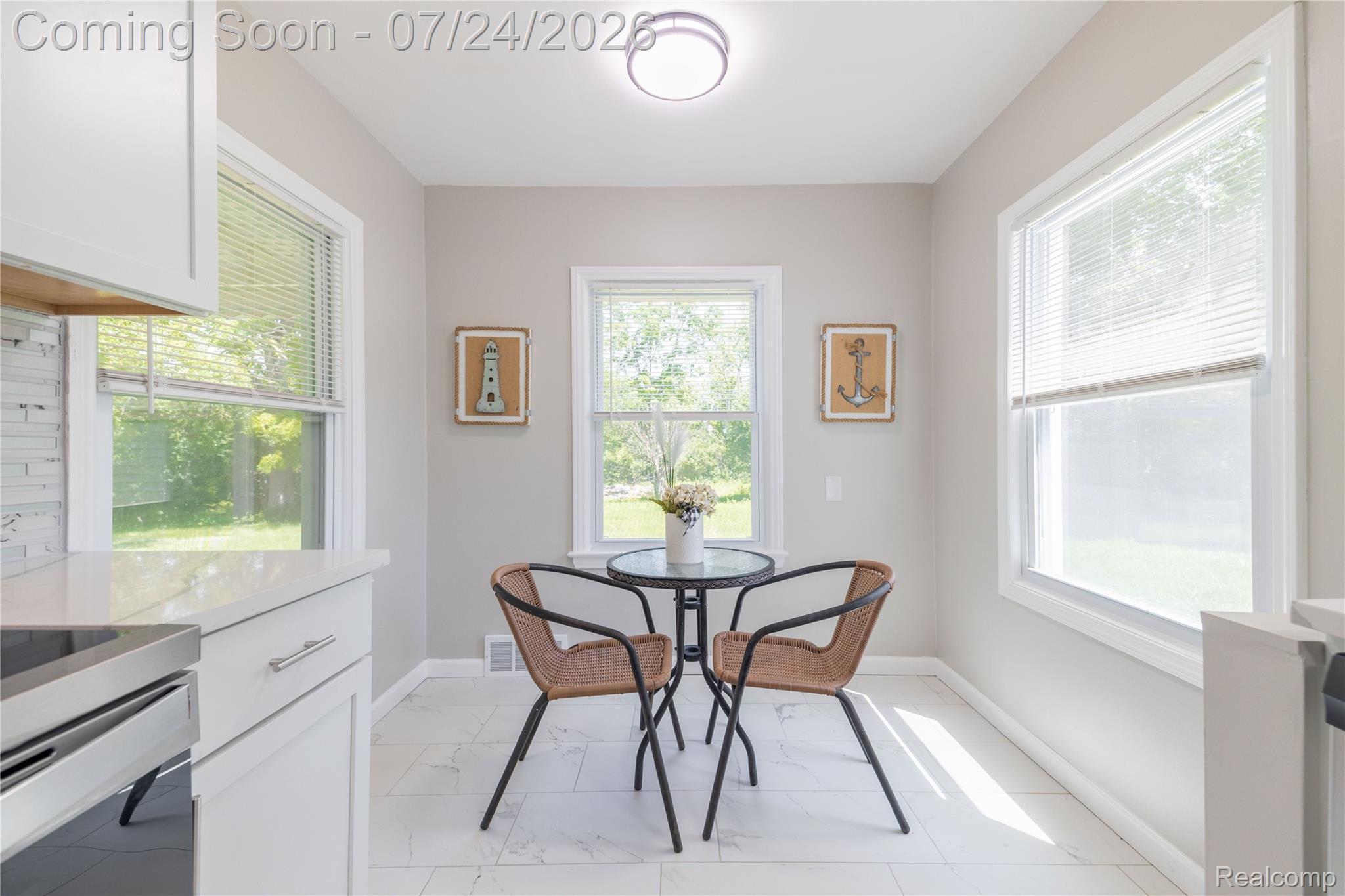 9838 Grosse Ile Parkway Property Photo 15
