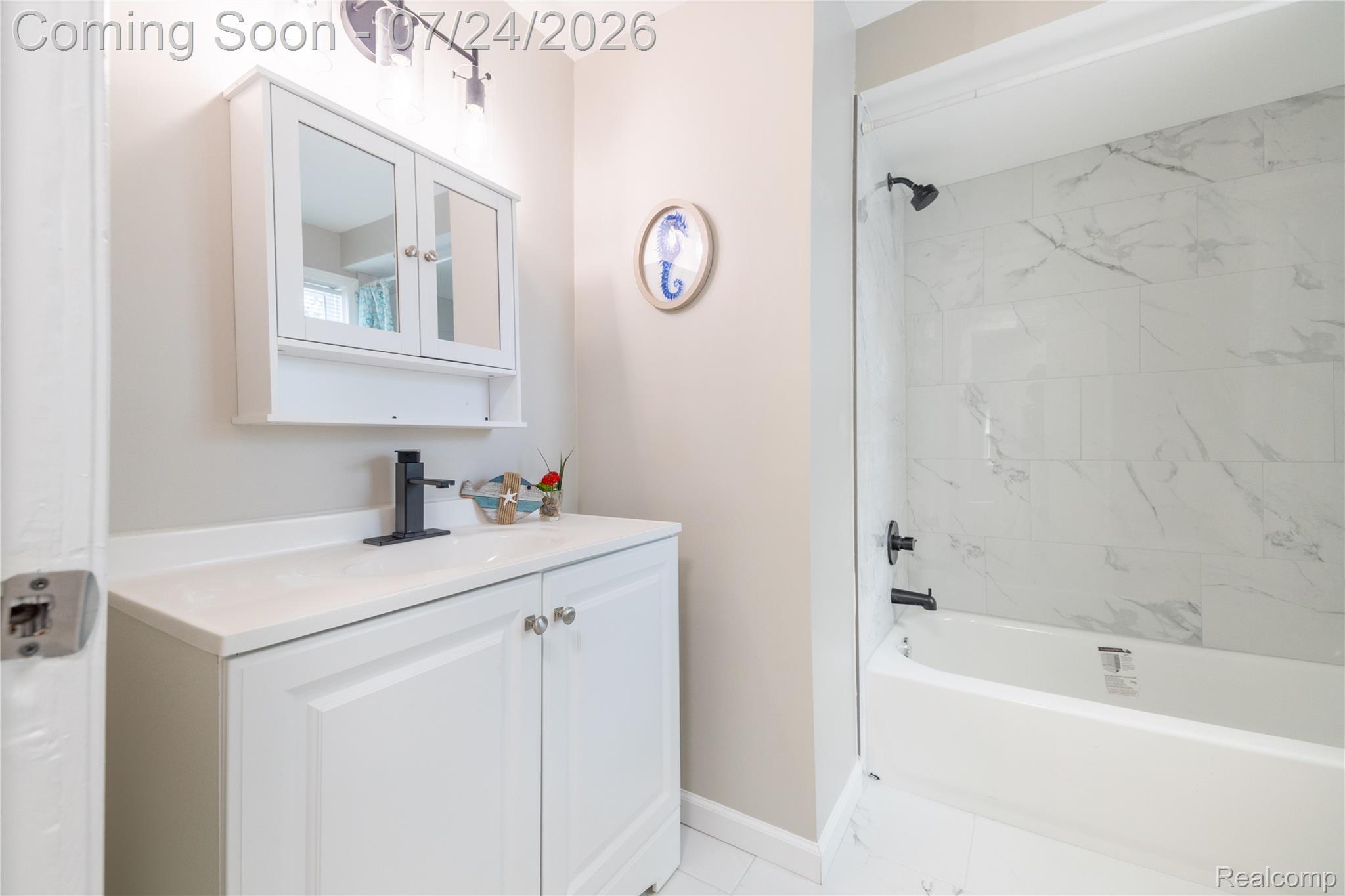 9838 Grosse Ile Parkway Property Photo 21