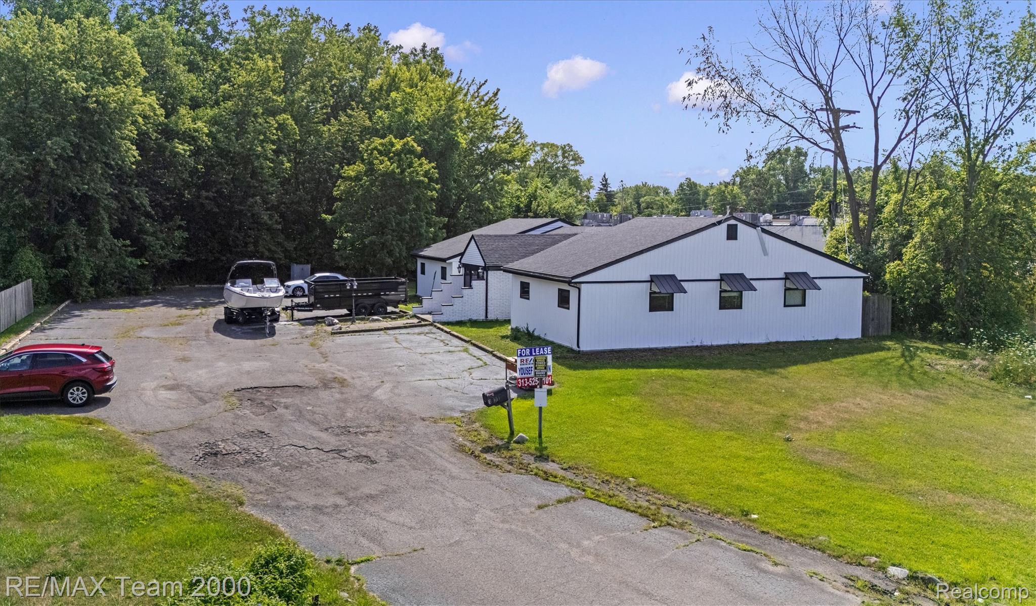 6971 Merriman Road Property Photo 3