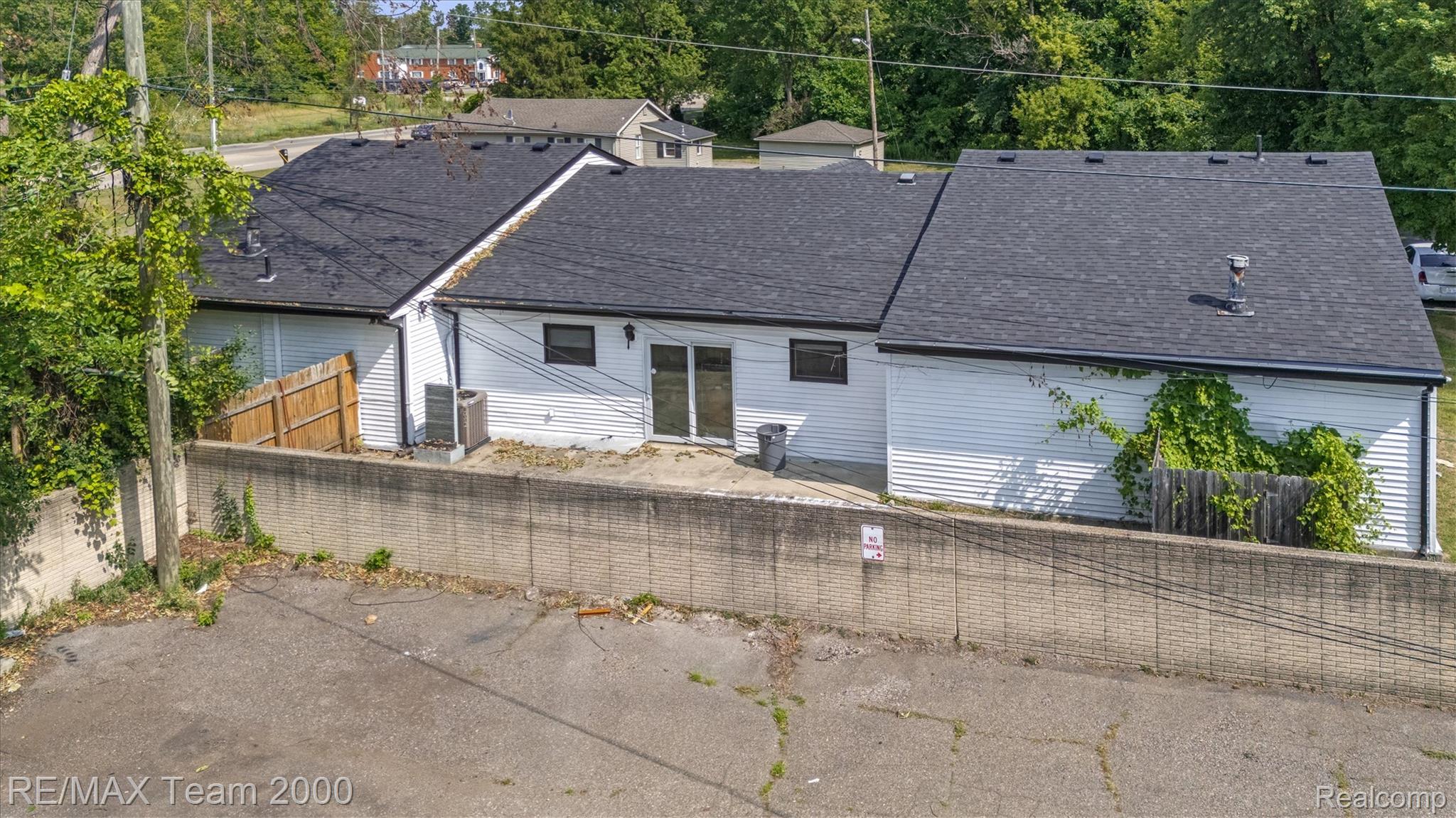 6971 Merriman Road Property Photo 12