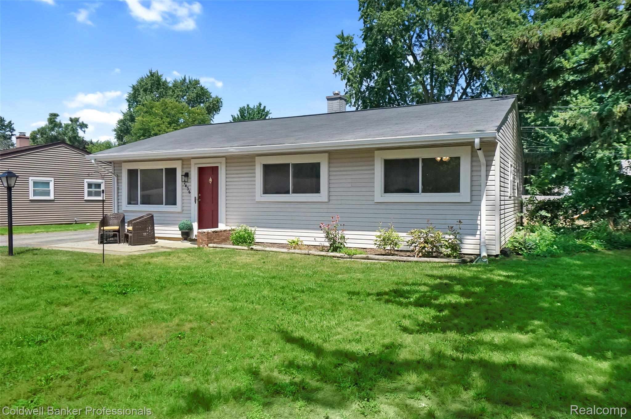 2436 Toby Road Property Photo 8