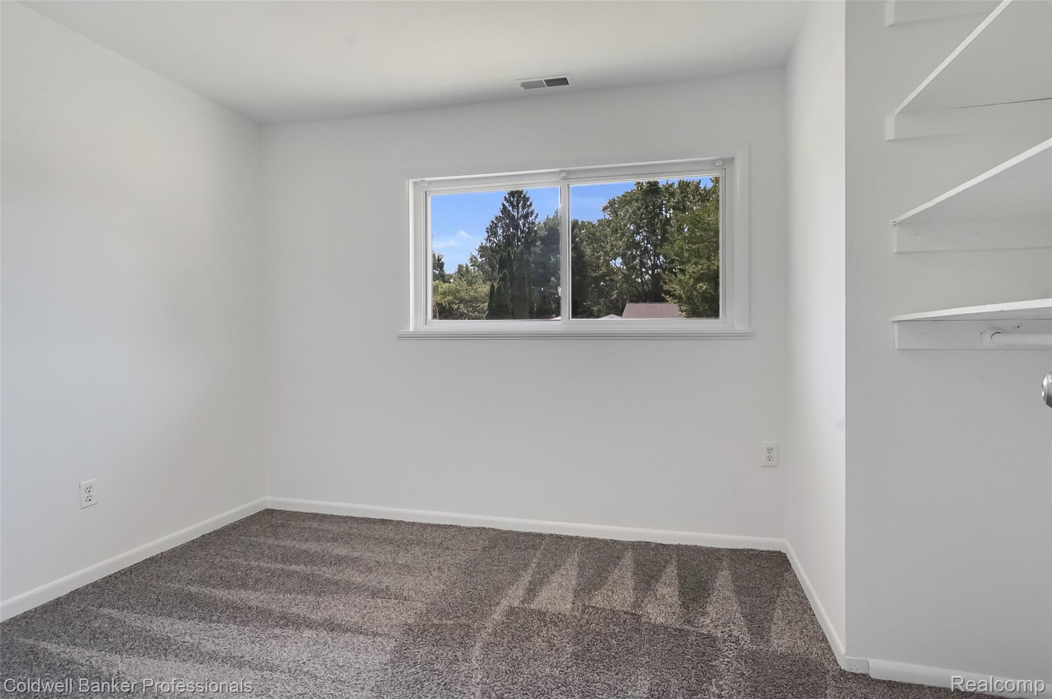2436 Toby Road Property Photo 16