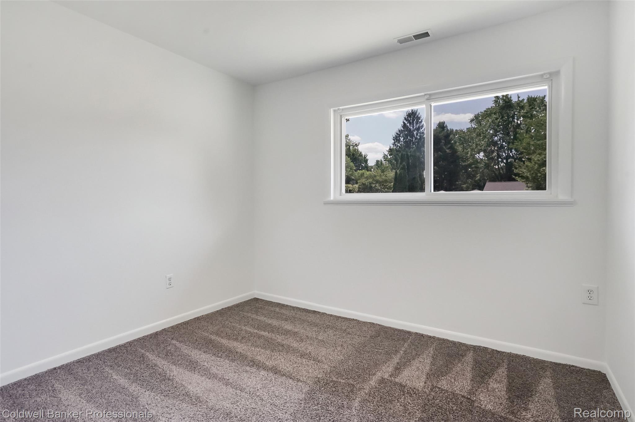 2436 Toby Road Property Photo 17