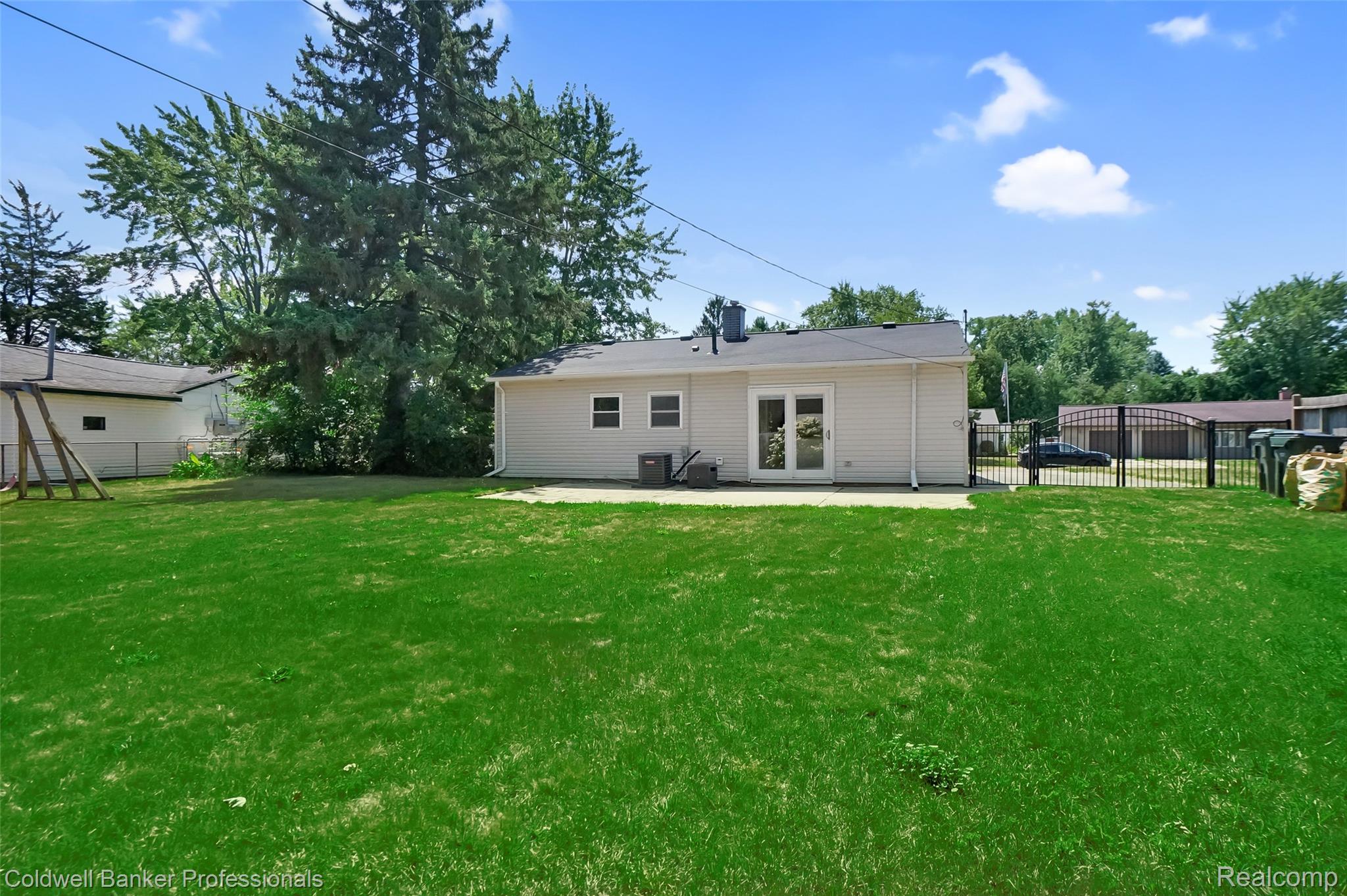 2436 Toby Road Property Photo 26