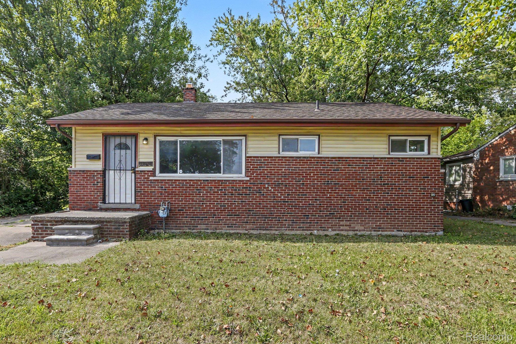 28507 Avondale Street Property Photo 1