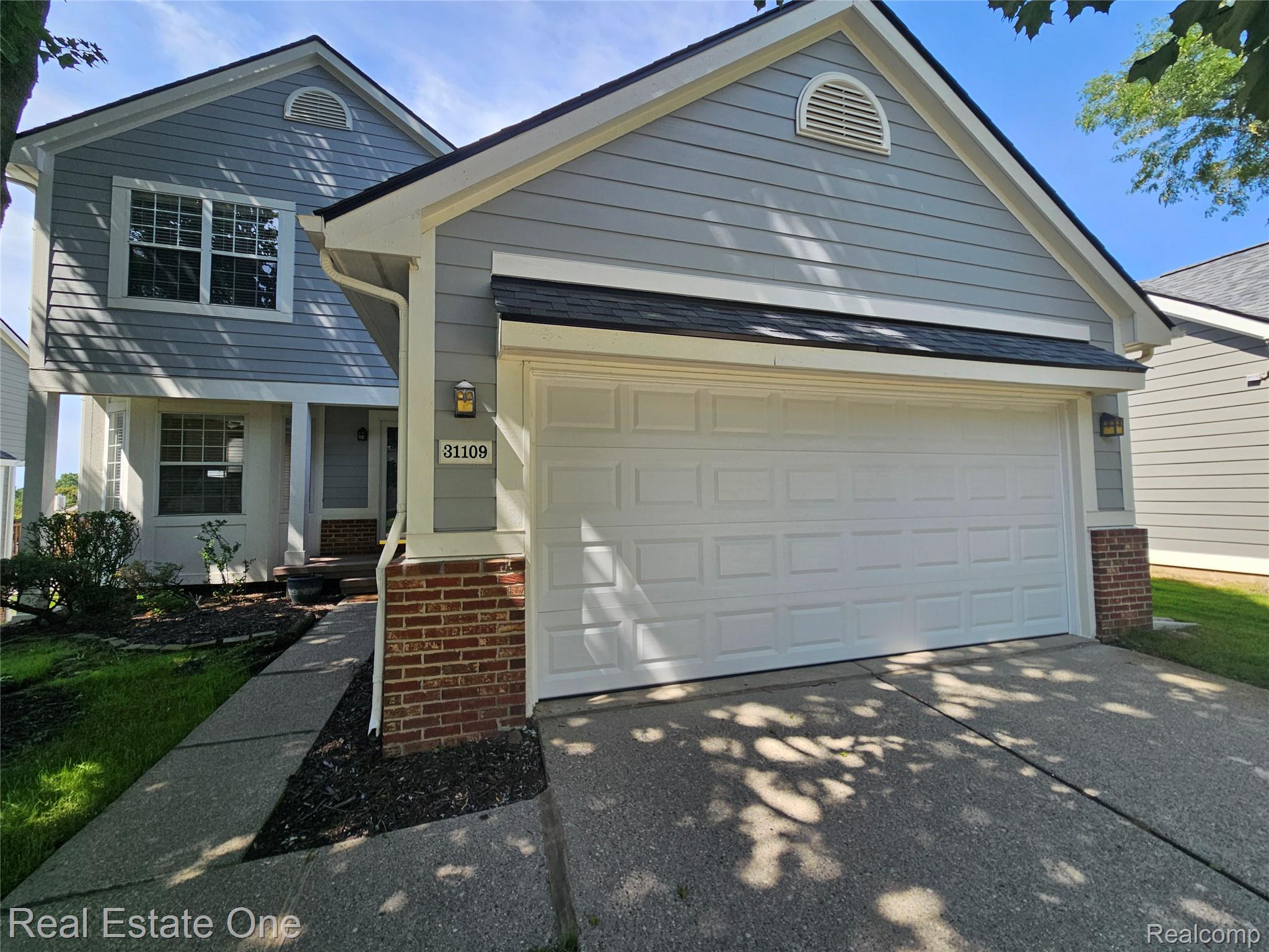31109 Columbia Drive Property Photo 1