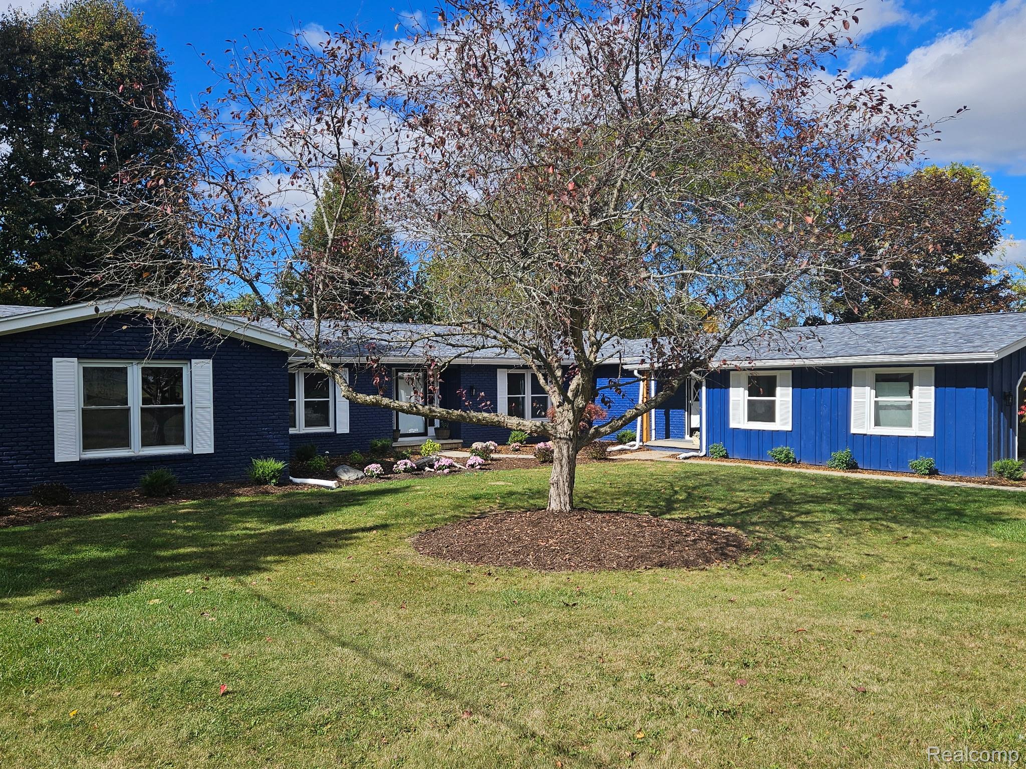 6353 Perry Road Property Photo 1