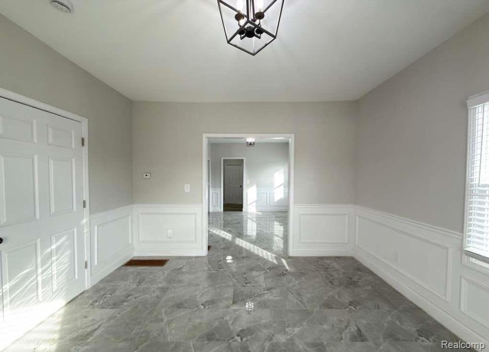 6022 Hazlett Street Property Photo 6