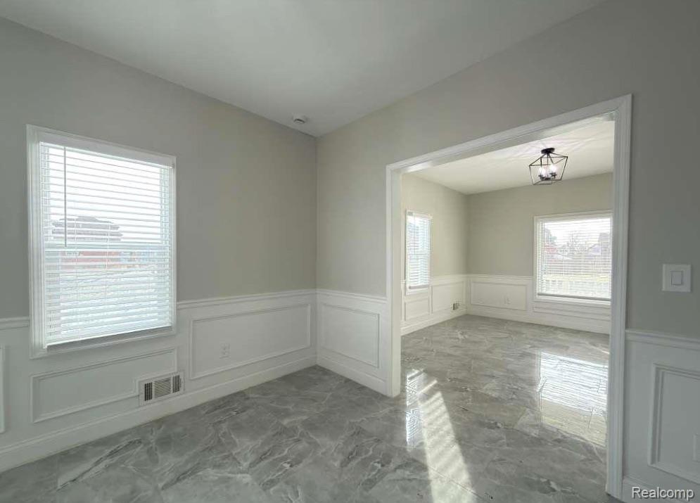 6022 Hazlett Street Property Photo 8