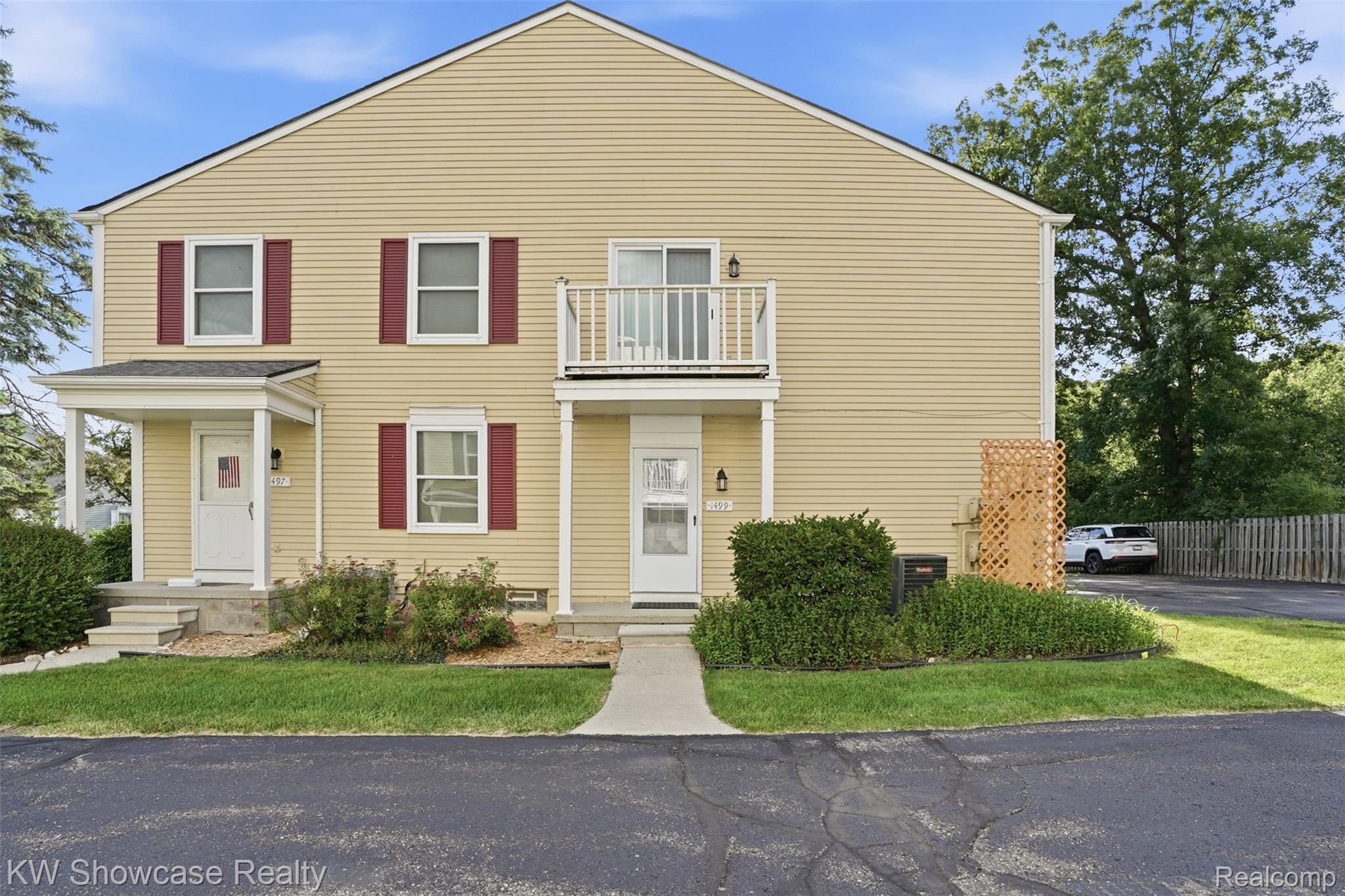1499 Mariner Drive Property Photo 1