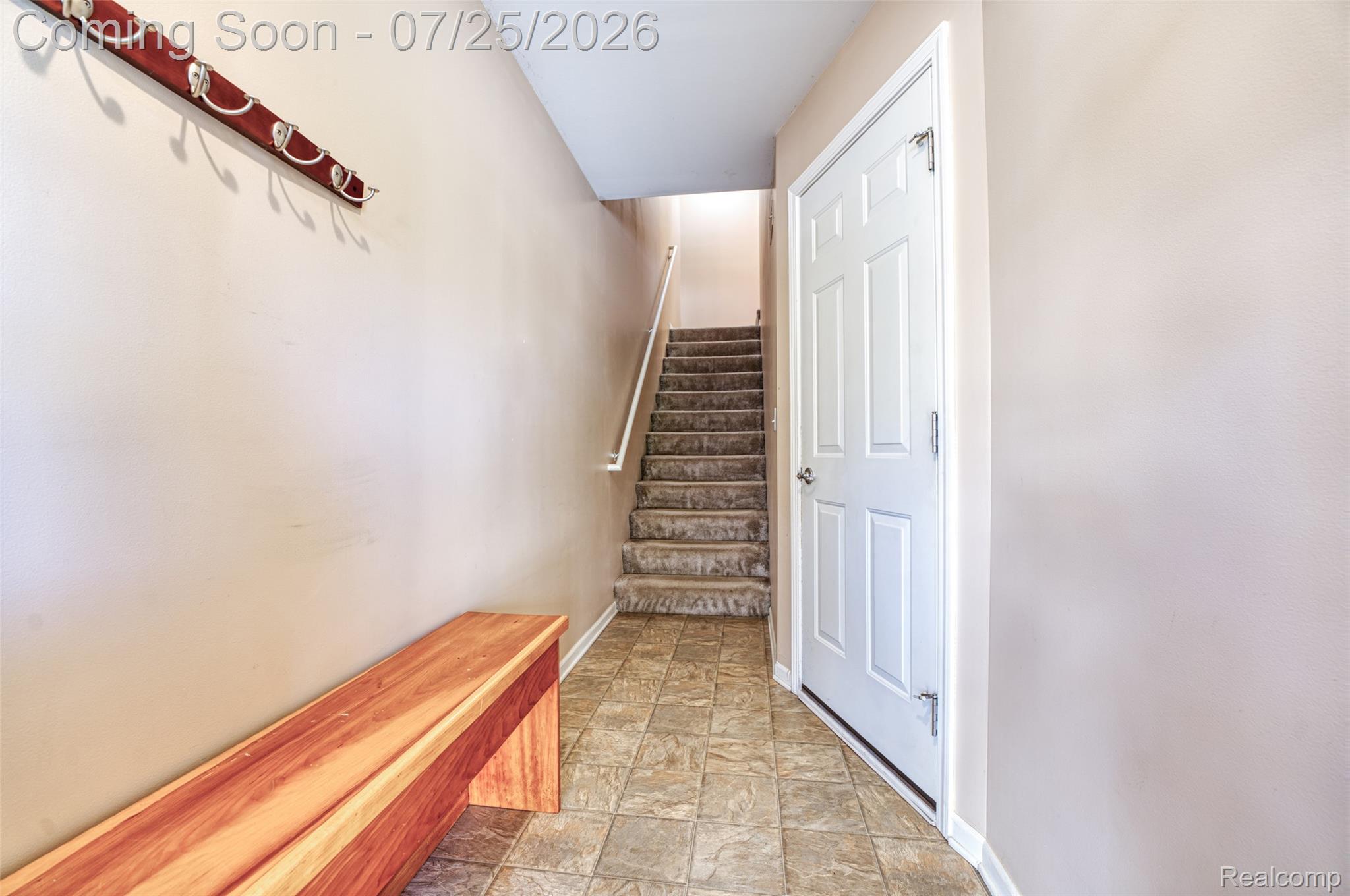 2204 Knotty Pine Trail Property Photo 4