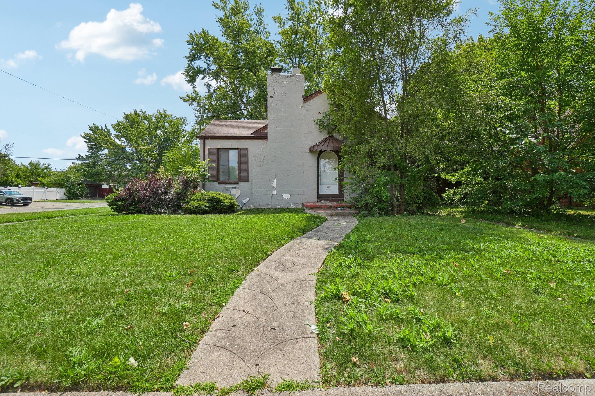 15906 Collingham Drive Property Photo 1