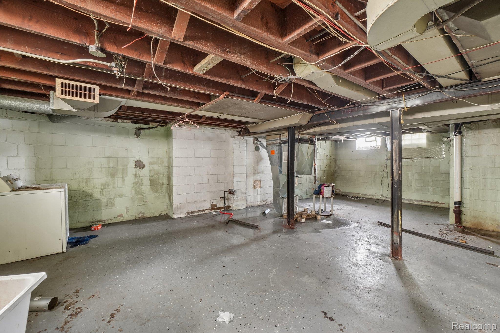 15906 Collingham Drive Property Photo 17
