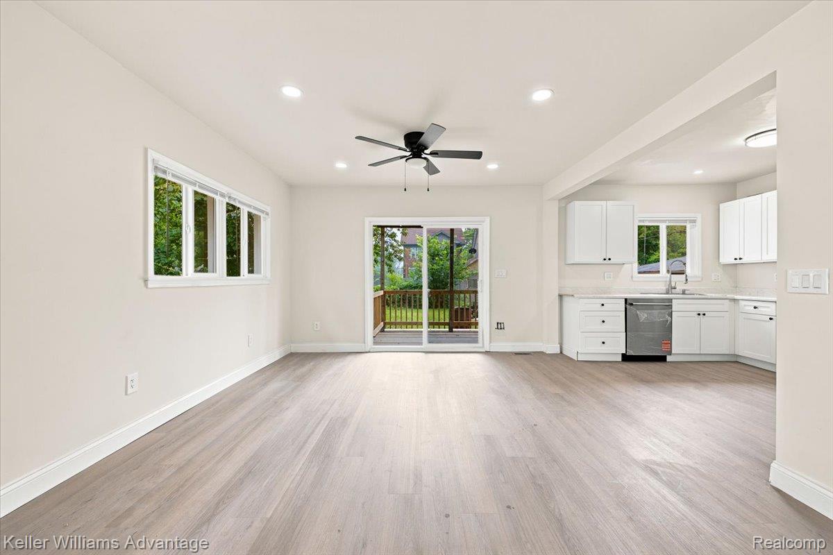 3285 Hazelwood Street Property Photo 7