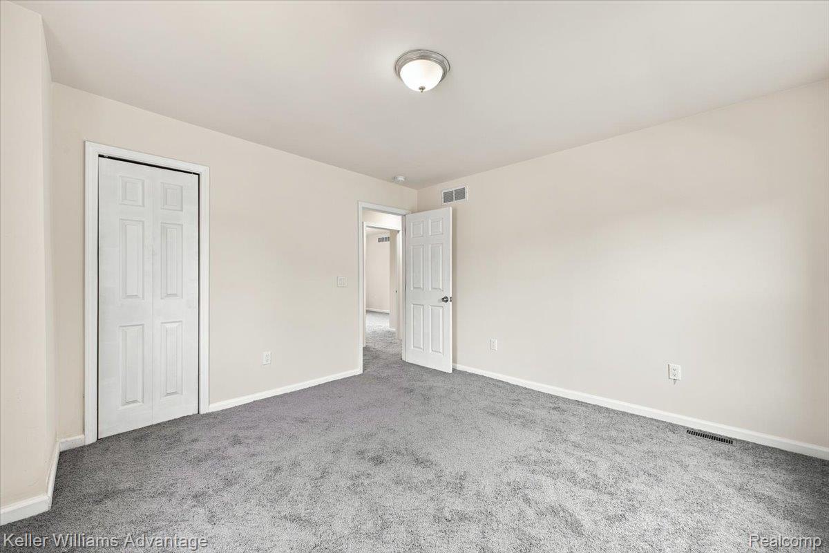 3285 Hazelwood Street Property Photo 12