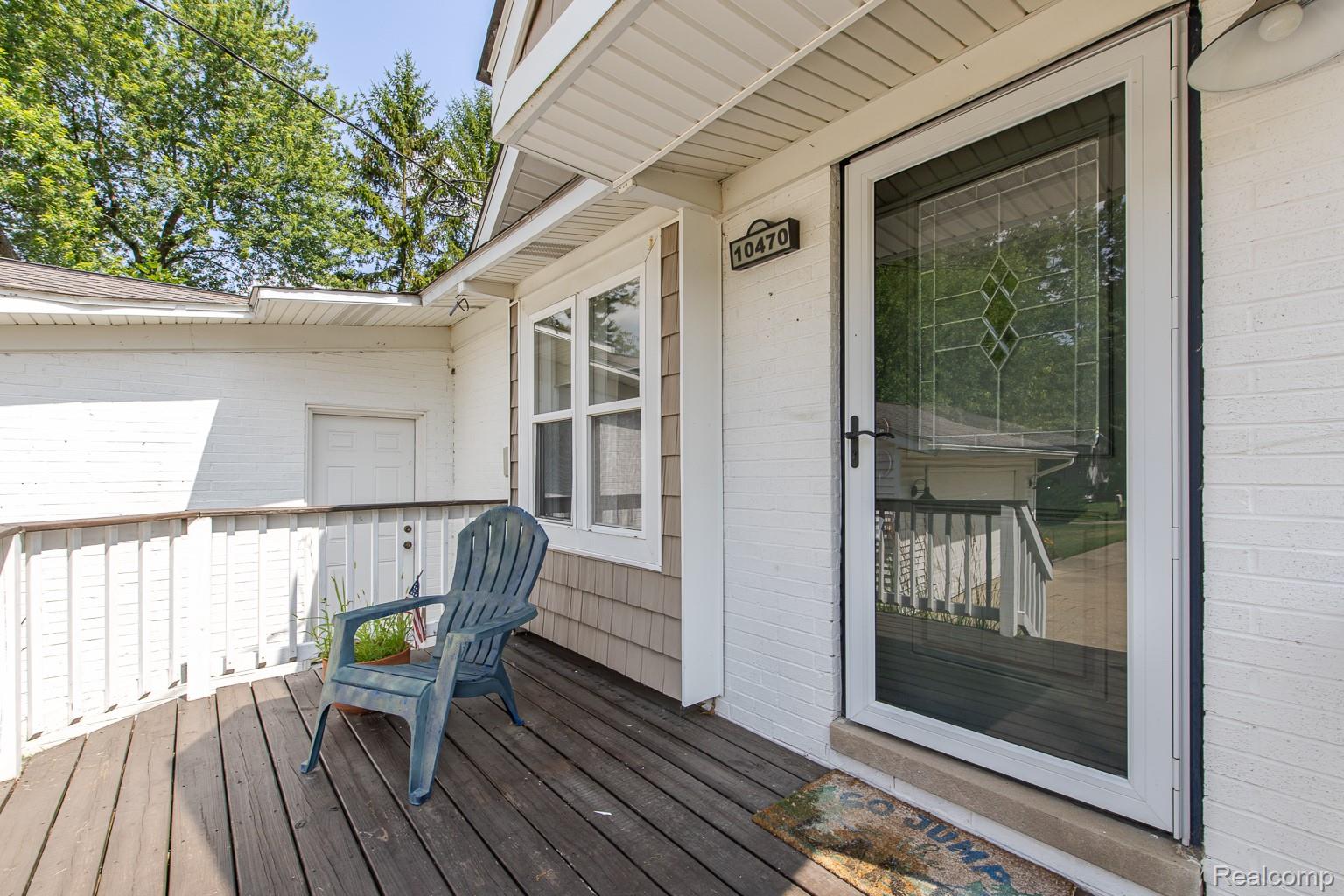 10470 King Road Property Photo 4