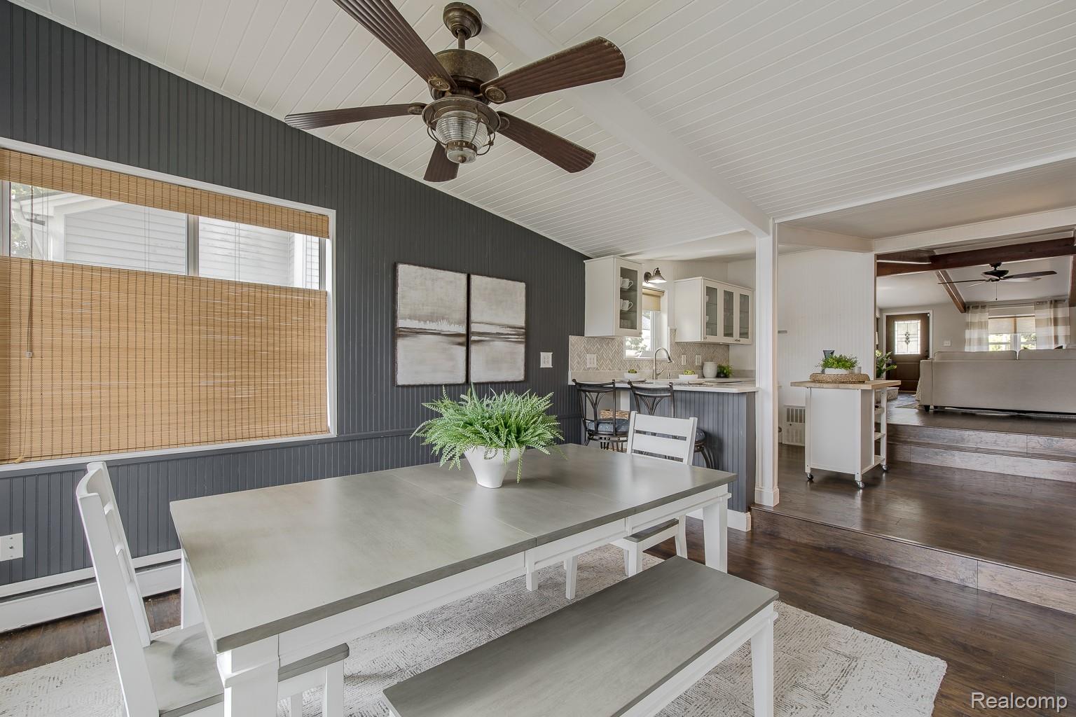10470 King Road Property Photo 23