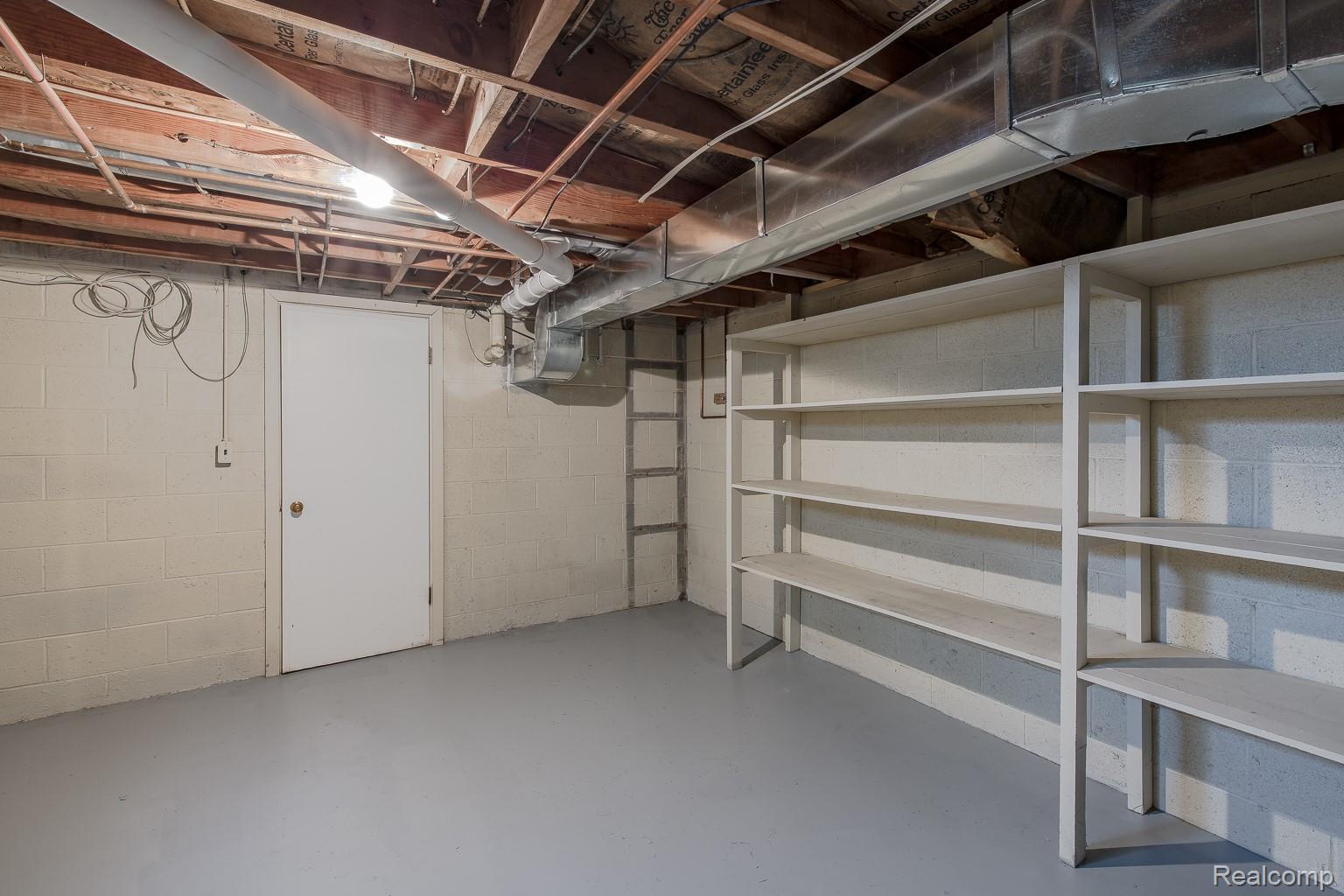 10470 King Road Property Photo 46