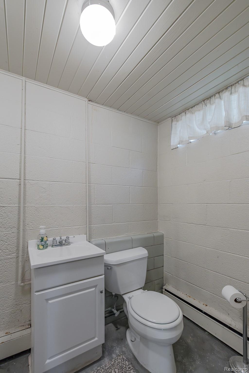 10470 King Road Property Photo 48