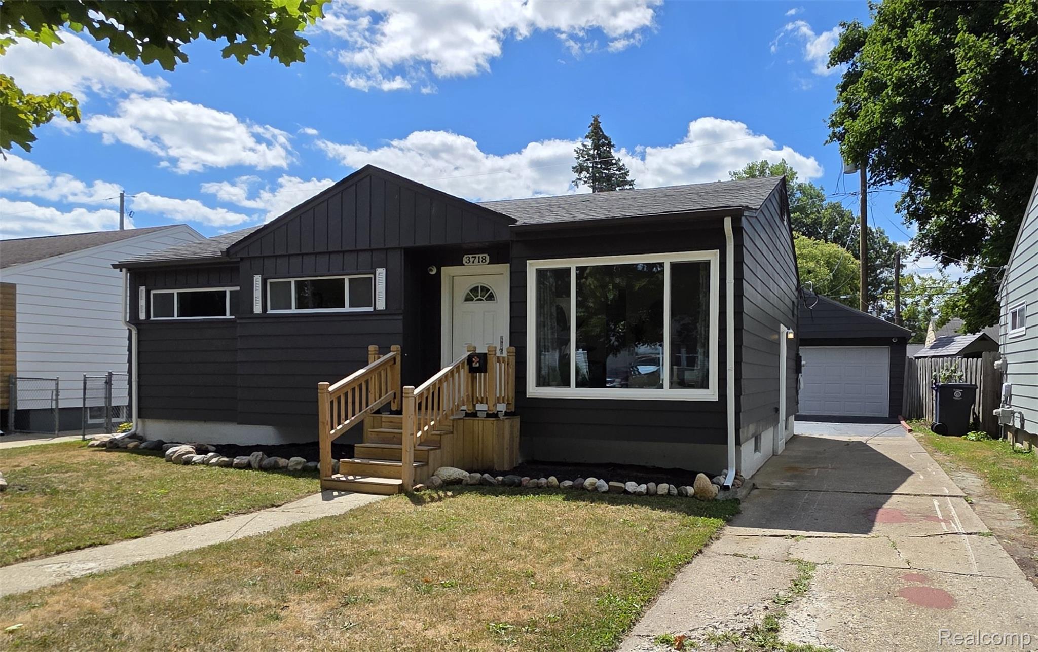 3718 Woodrow Avenue Property Photo 1