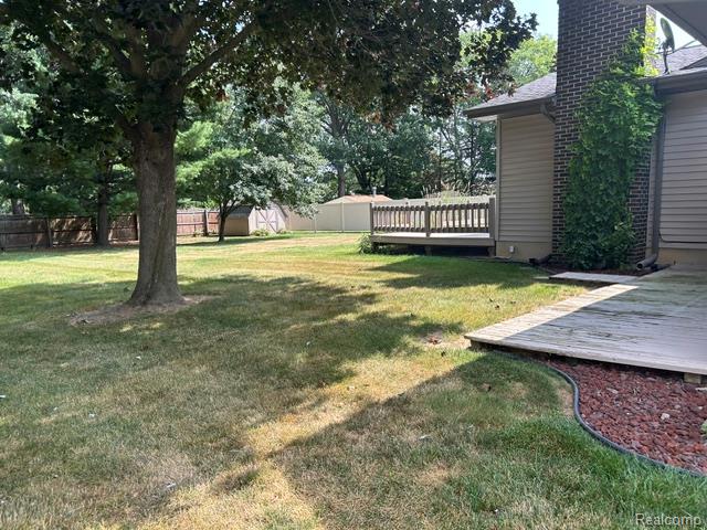 6220 Thorncliff Drive Property Photo 17