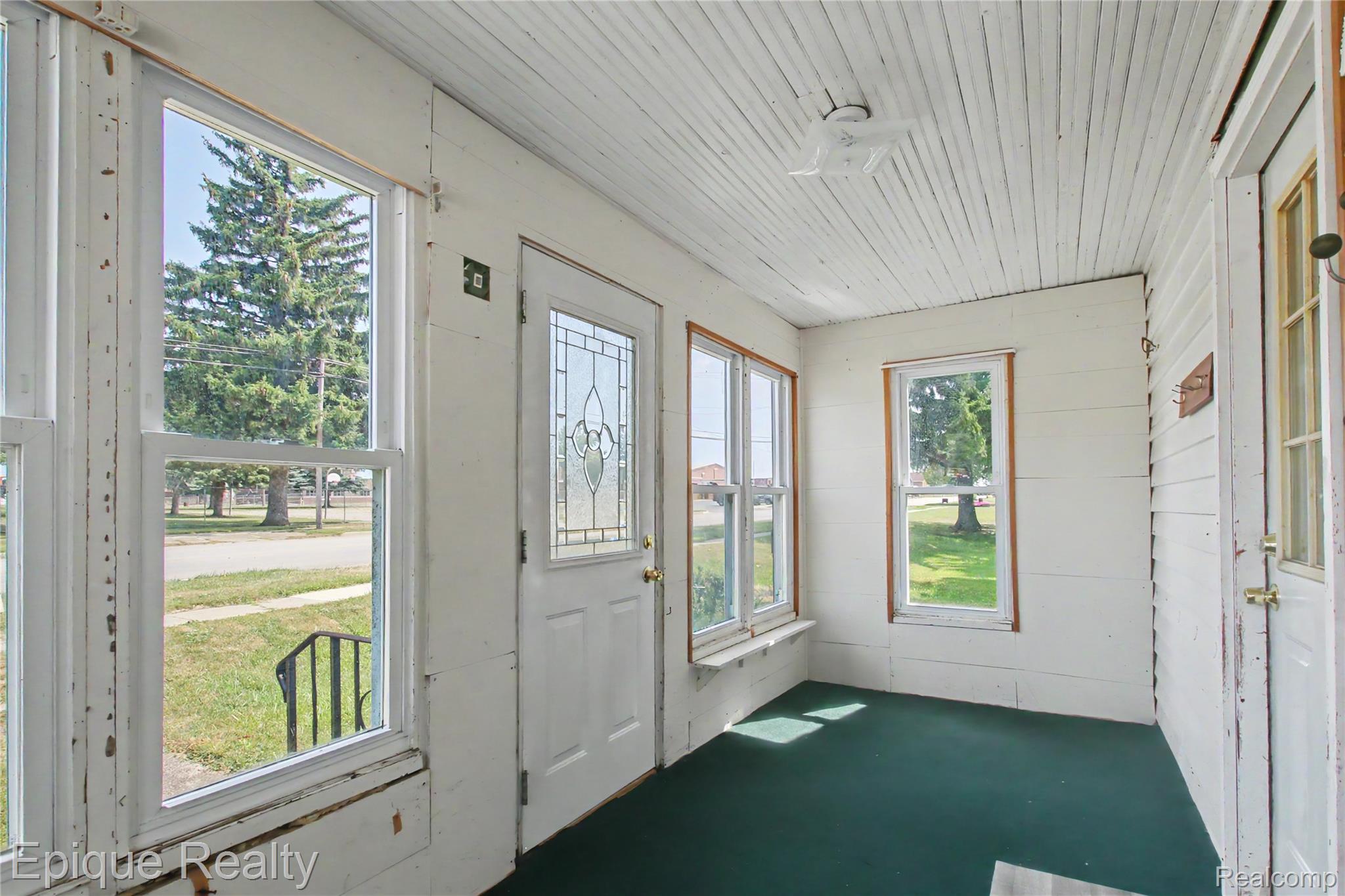 2598 Black River Street Property Photo 10