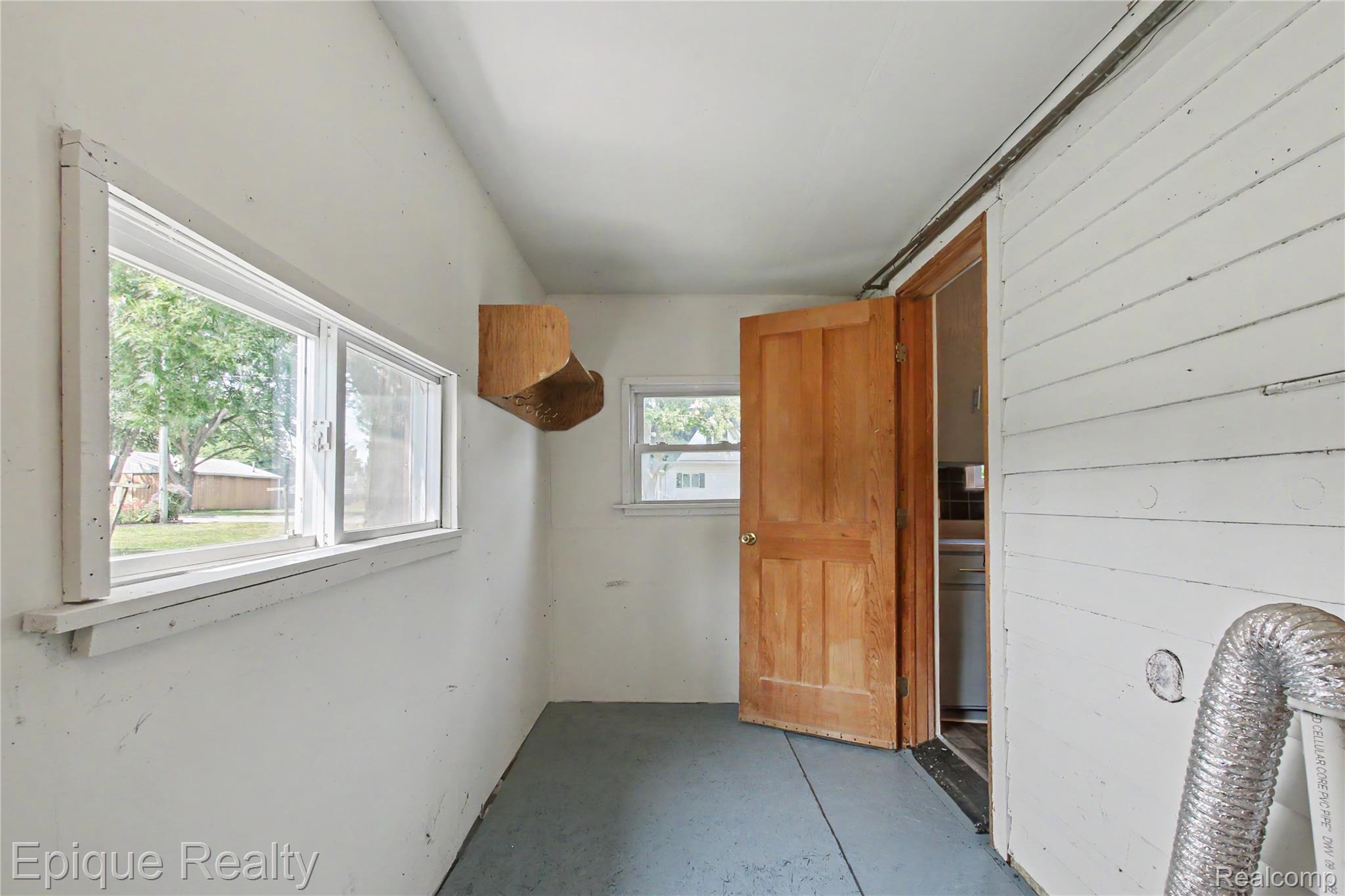 2598 Black River Street Property Photo 18