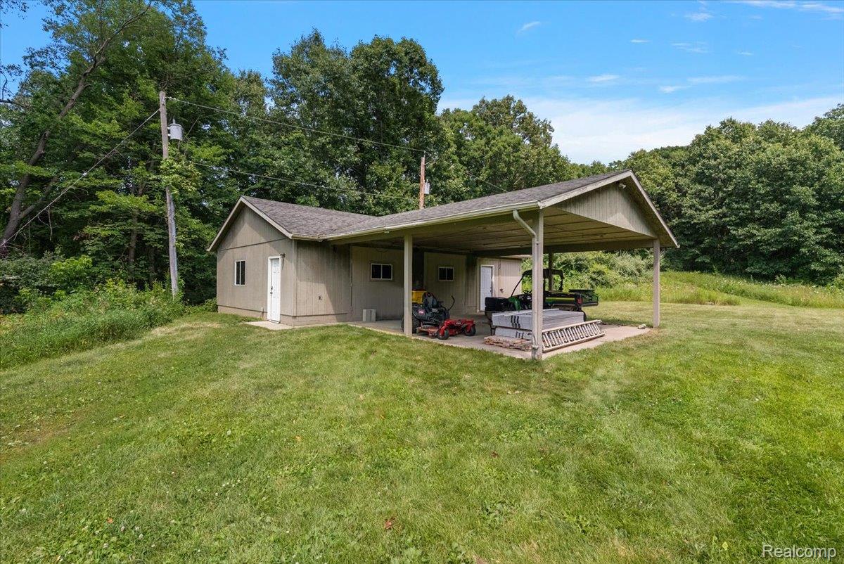 1650 Cobblestone Lane Property Photo 4