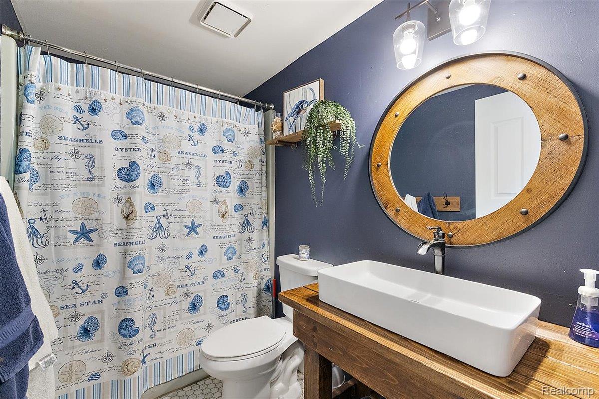1650 Cobblestone Lane Property Photo 45