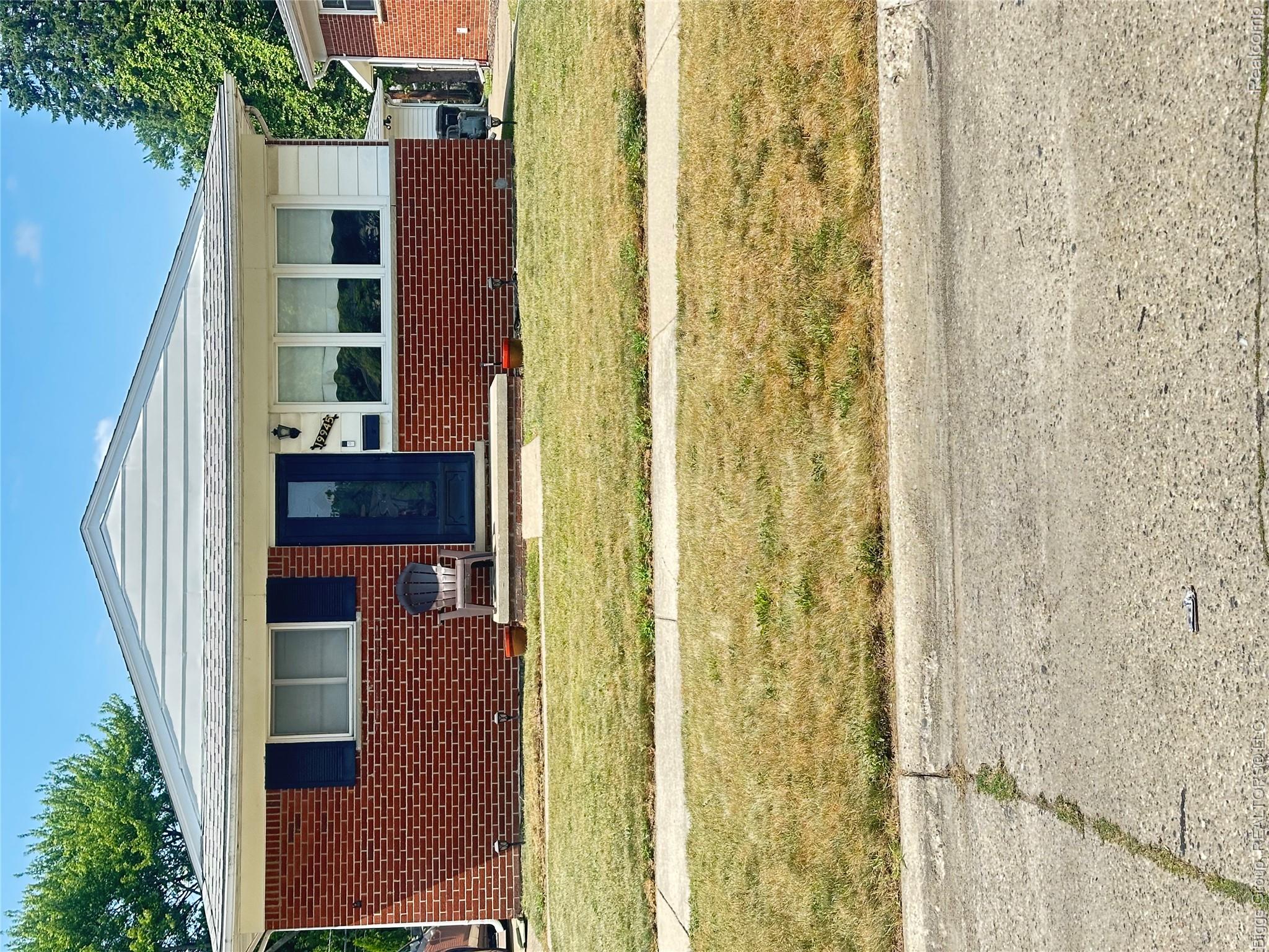 19945 Fox Property Photo 1