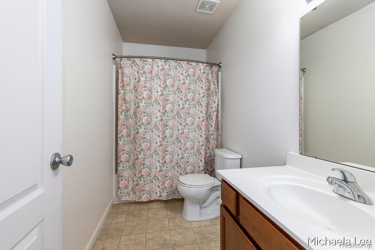 607 Nantucket Drive Property Photo 11