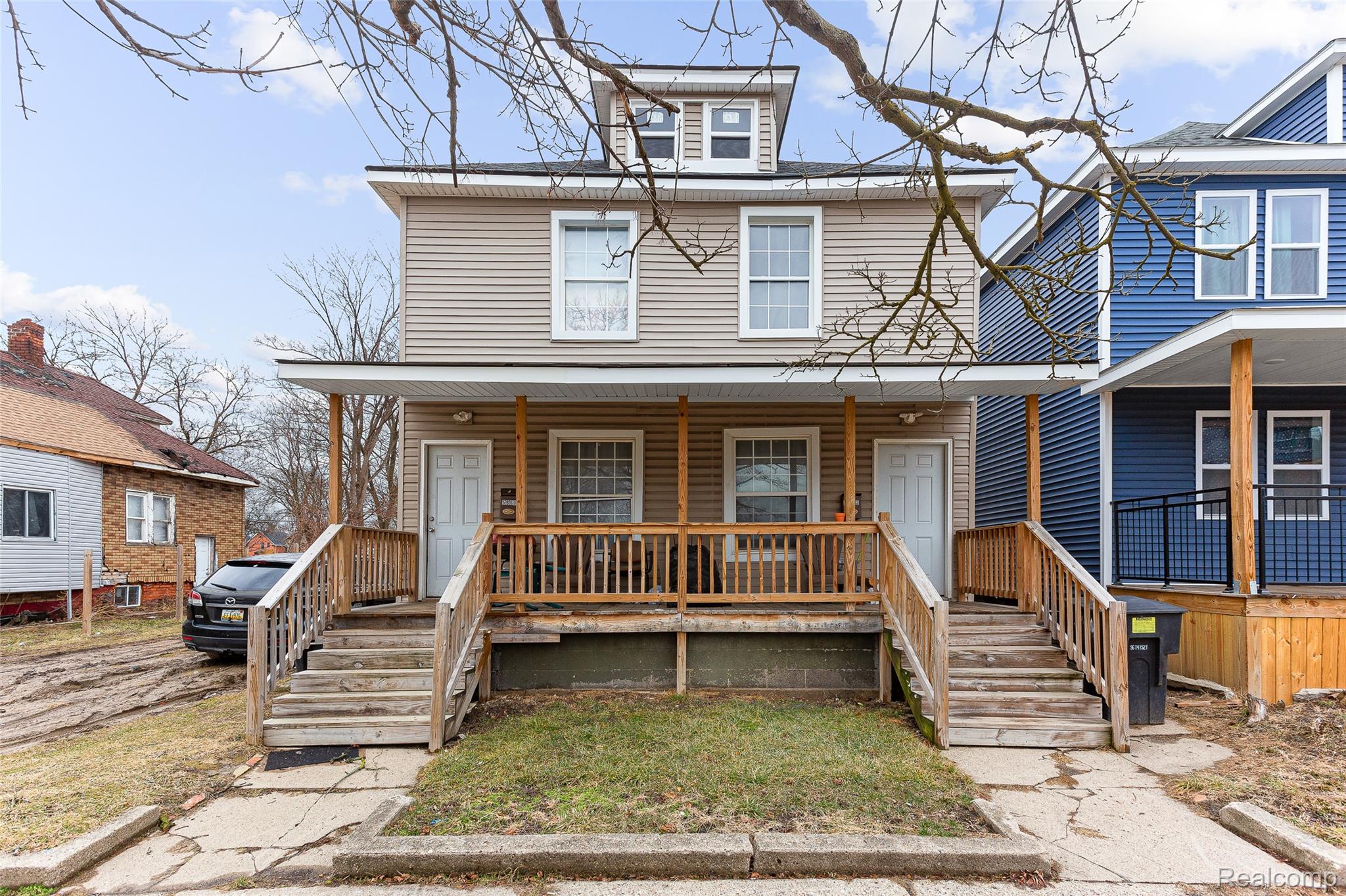 5860 Hazlett Street Property Photo 1