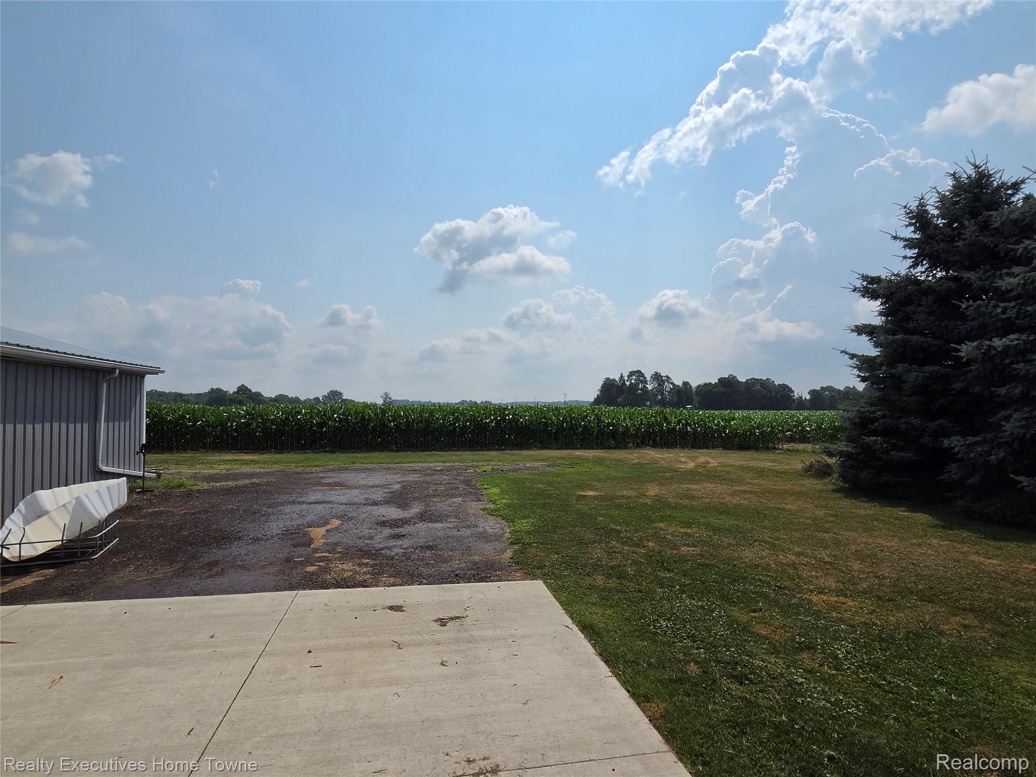 2715 Cash Road Property Photo 14