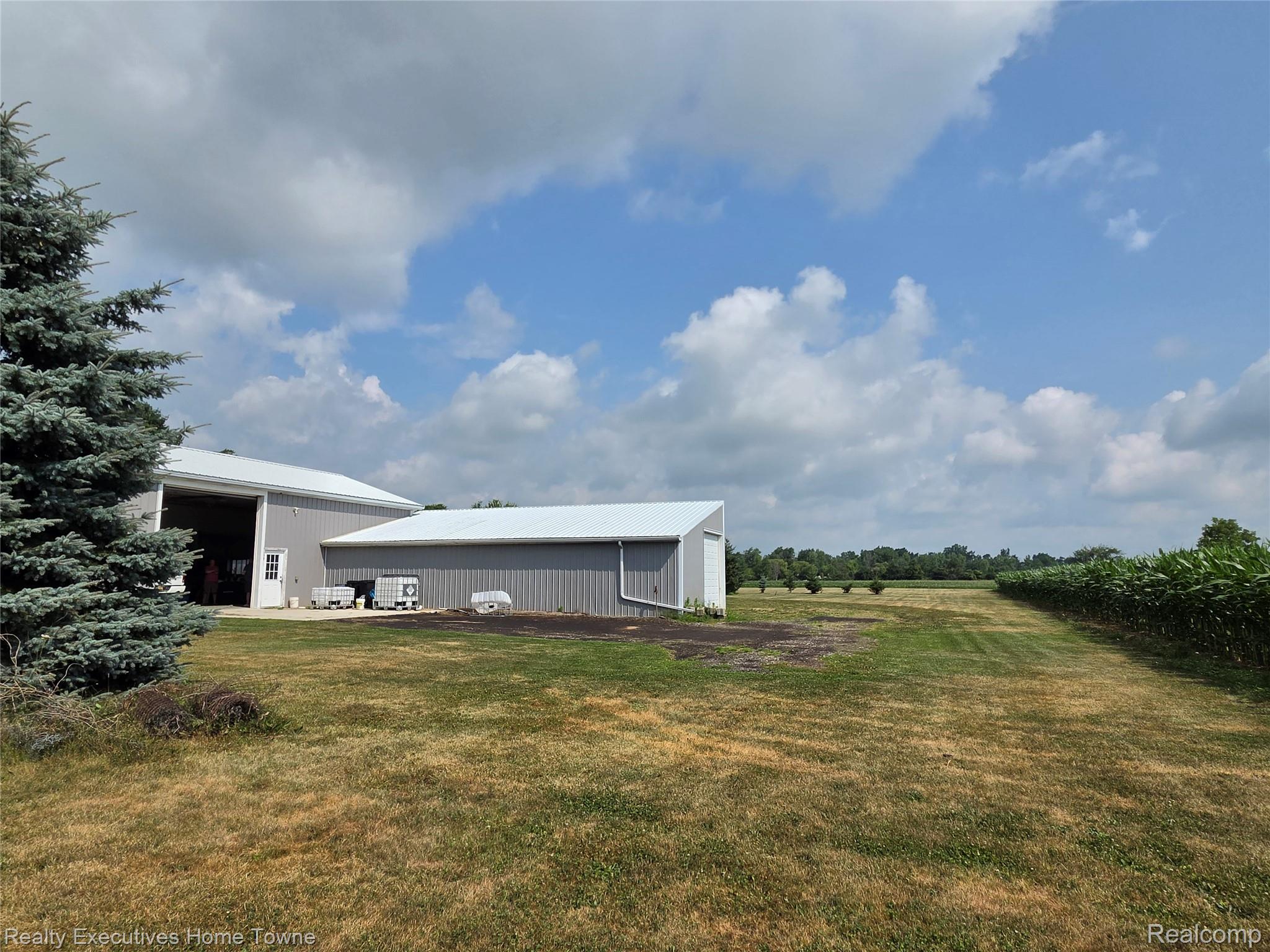2715 Cash Road Property Photo 15