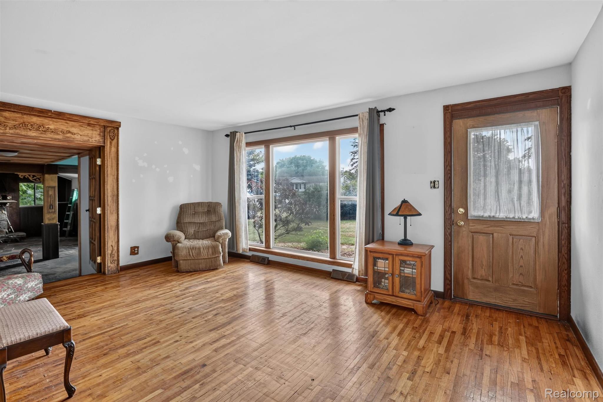 1279 E Burnside Road Property Photo 8