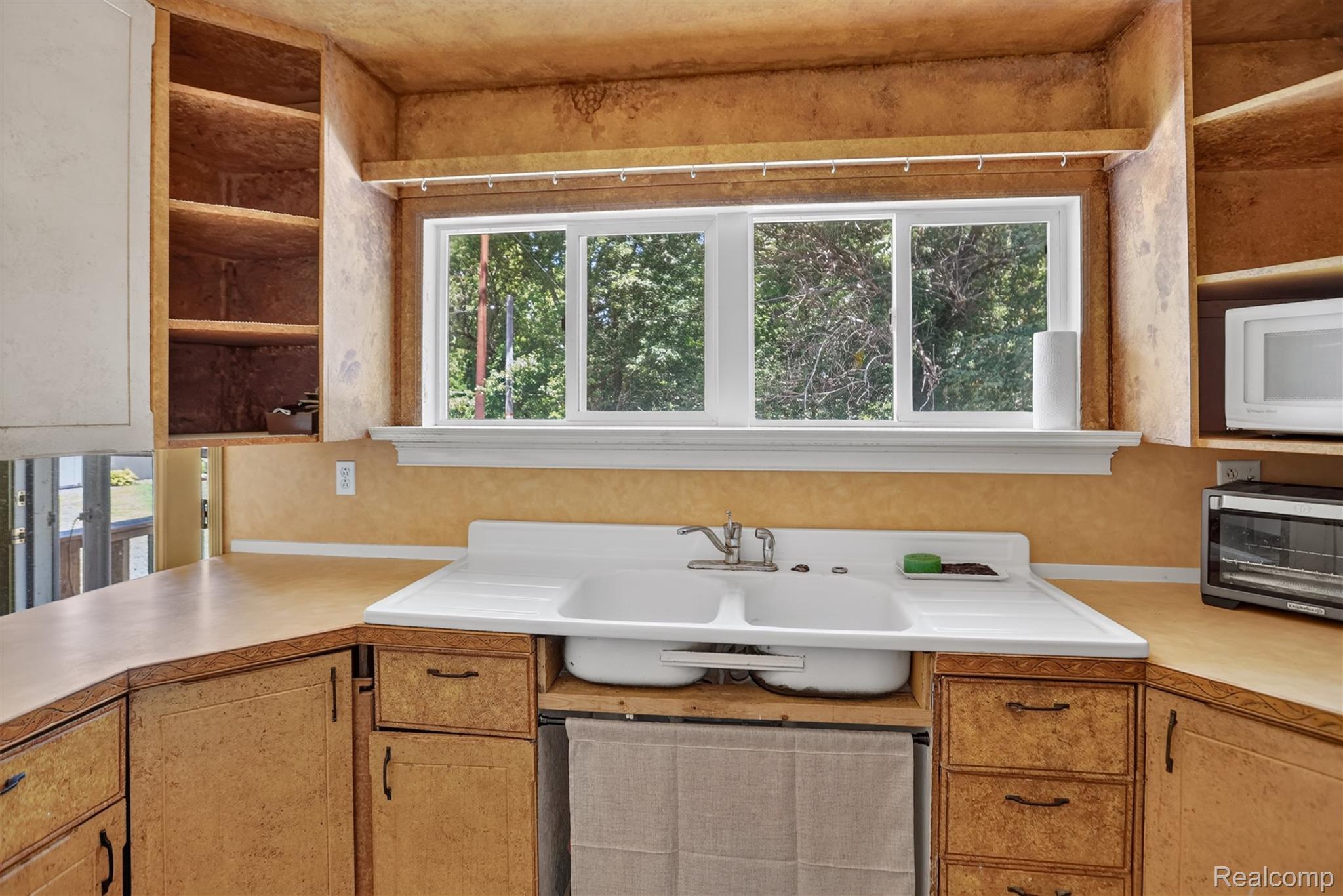 1279 E Burnside Road Property Photo 12