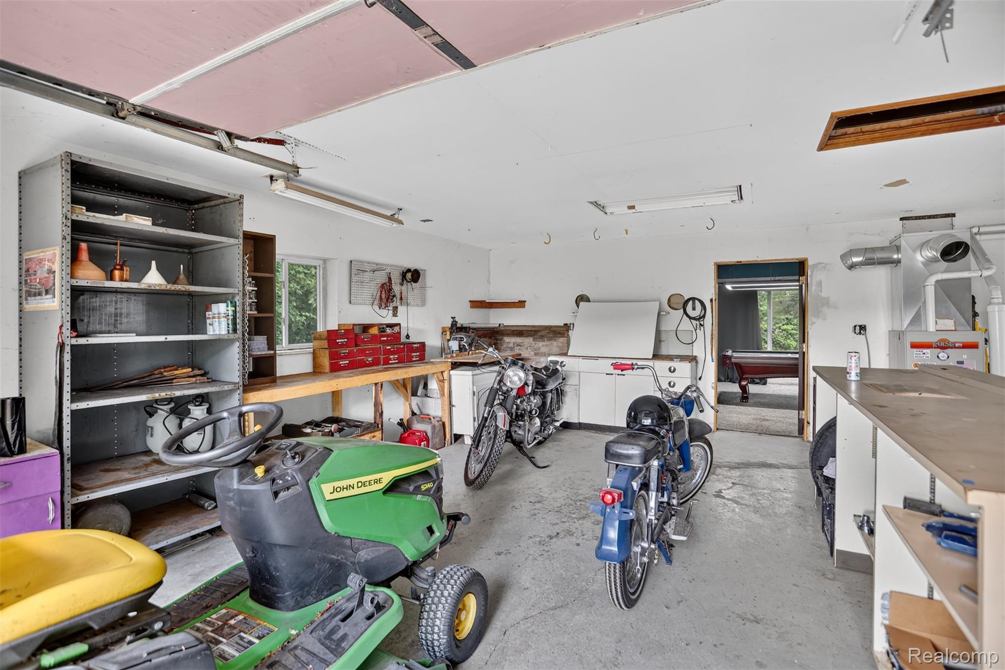 1279 E Burnside Road Property Photo 34
