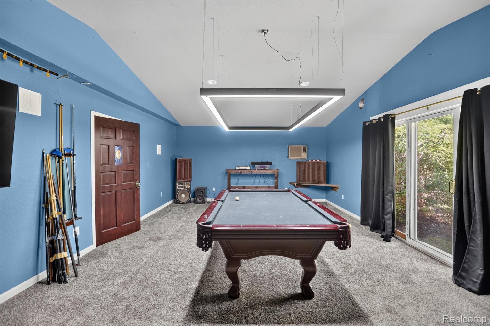 1279 E Burnside Road Property Photo 37