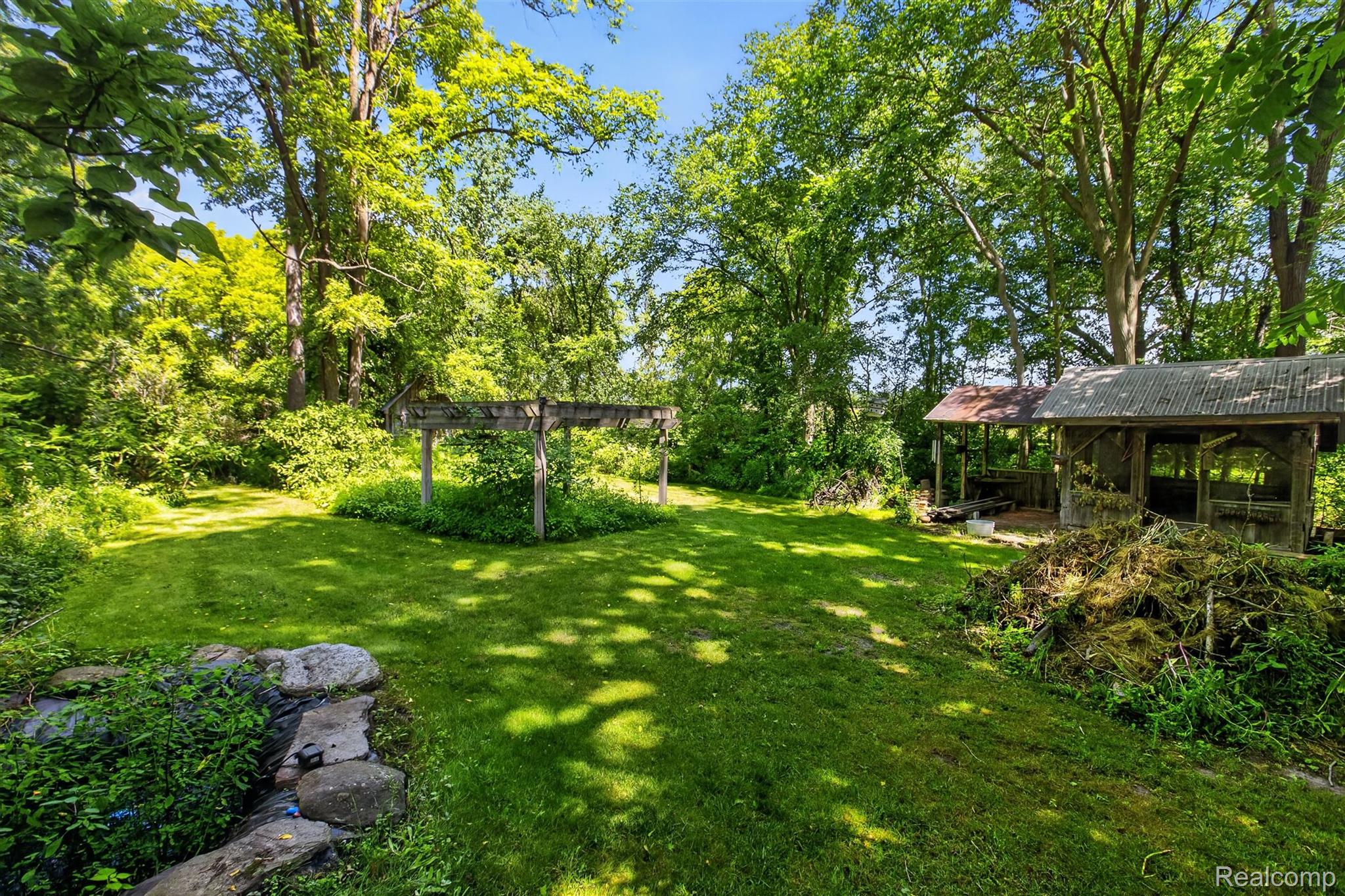 1279 E Burnside Road Property Photo 42