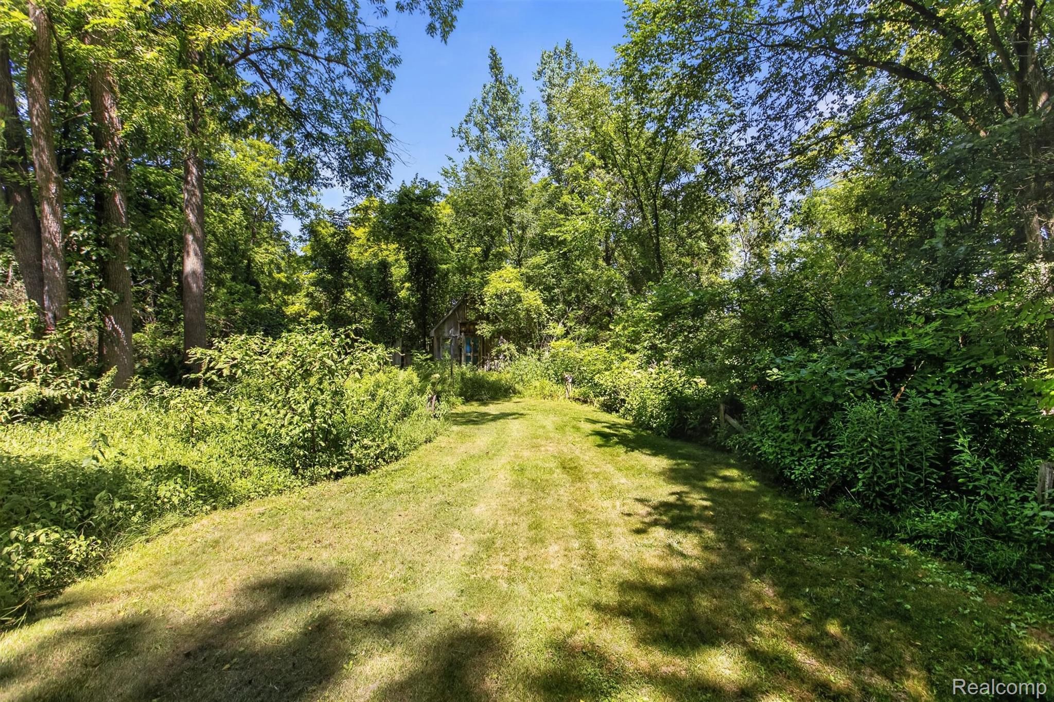 1279 E Burnside Road Property Photo 45