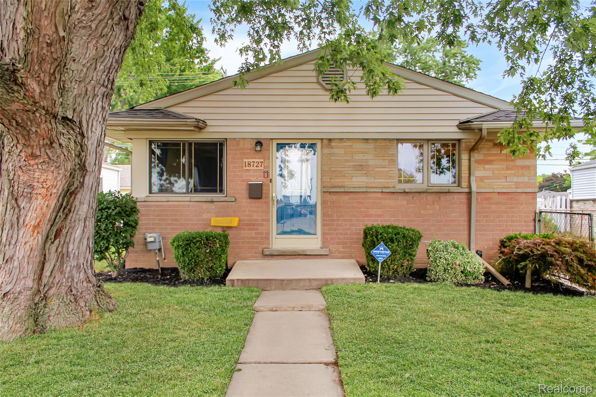 18727 Marquette Street Property Photo 1