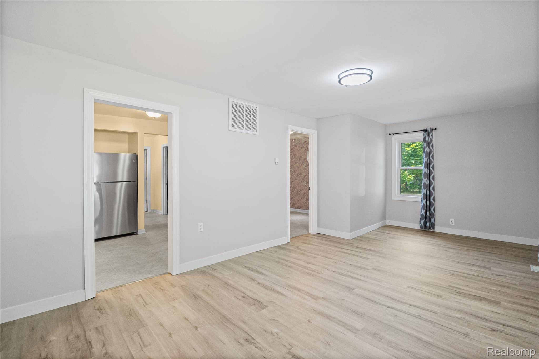 2240 Morrish Street Property Photo 5