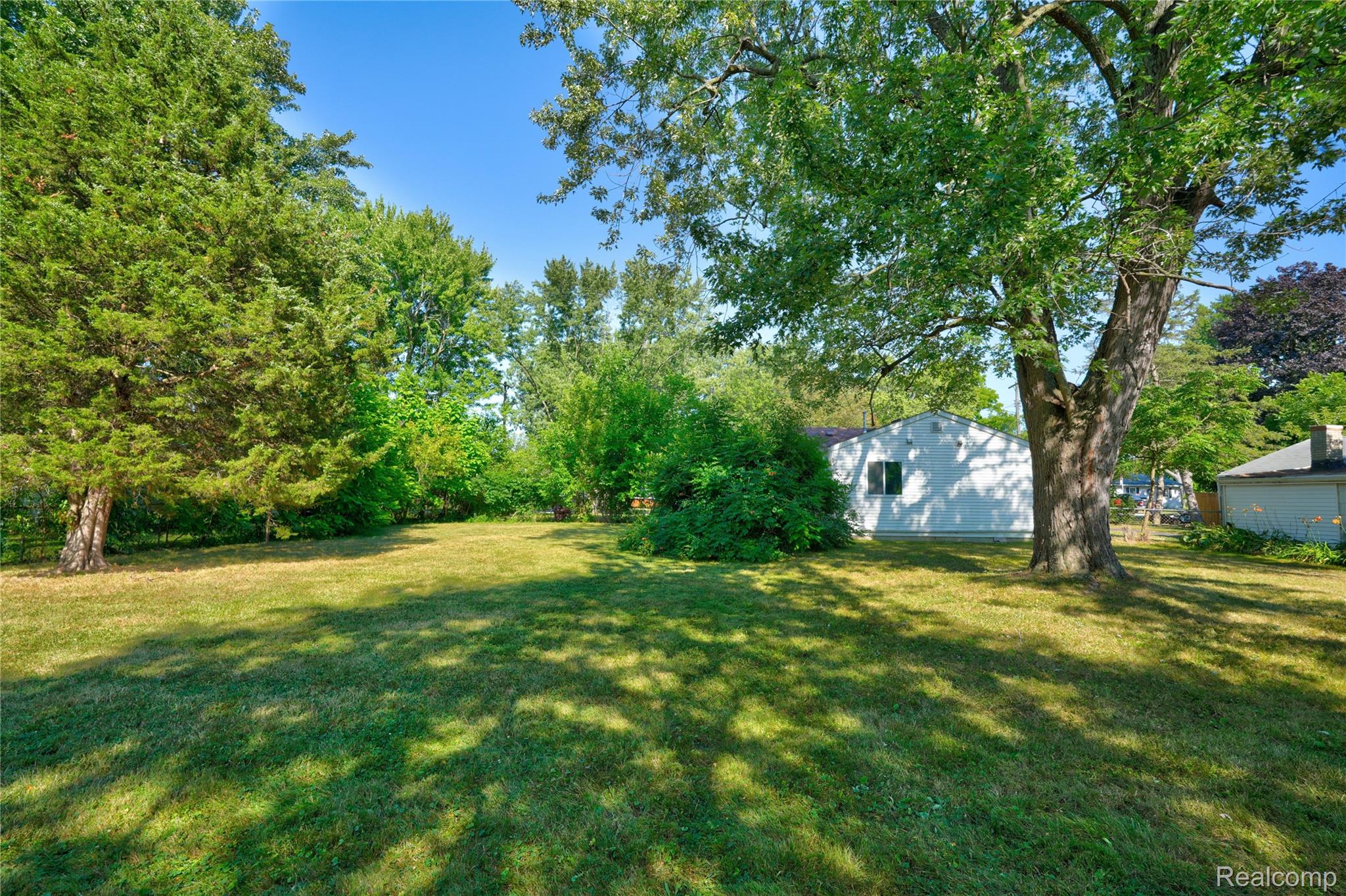 2240 Morrish Street Property Photo 17