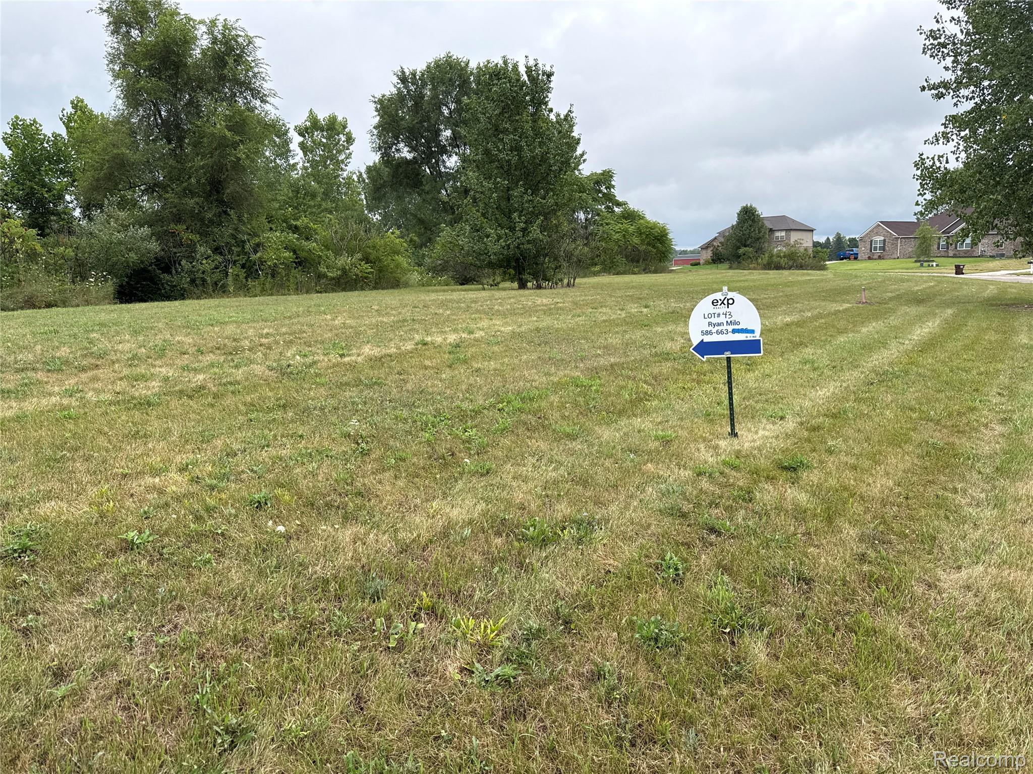 10201 Sherman Circle Property Photo 2