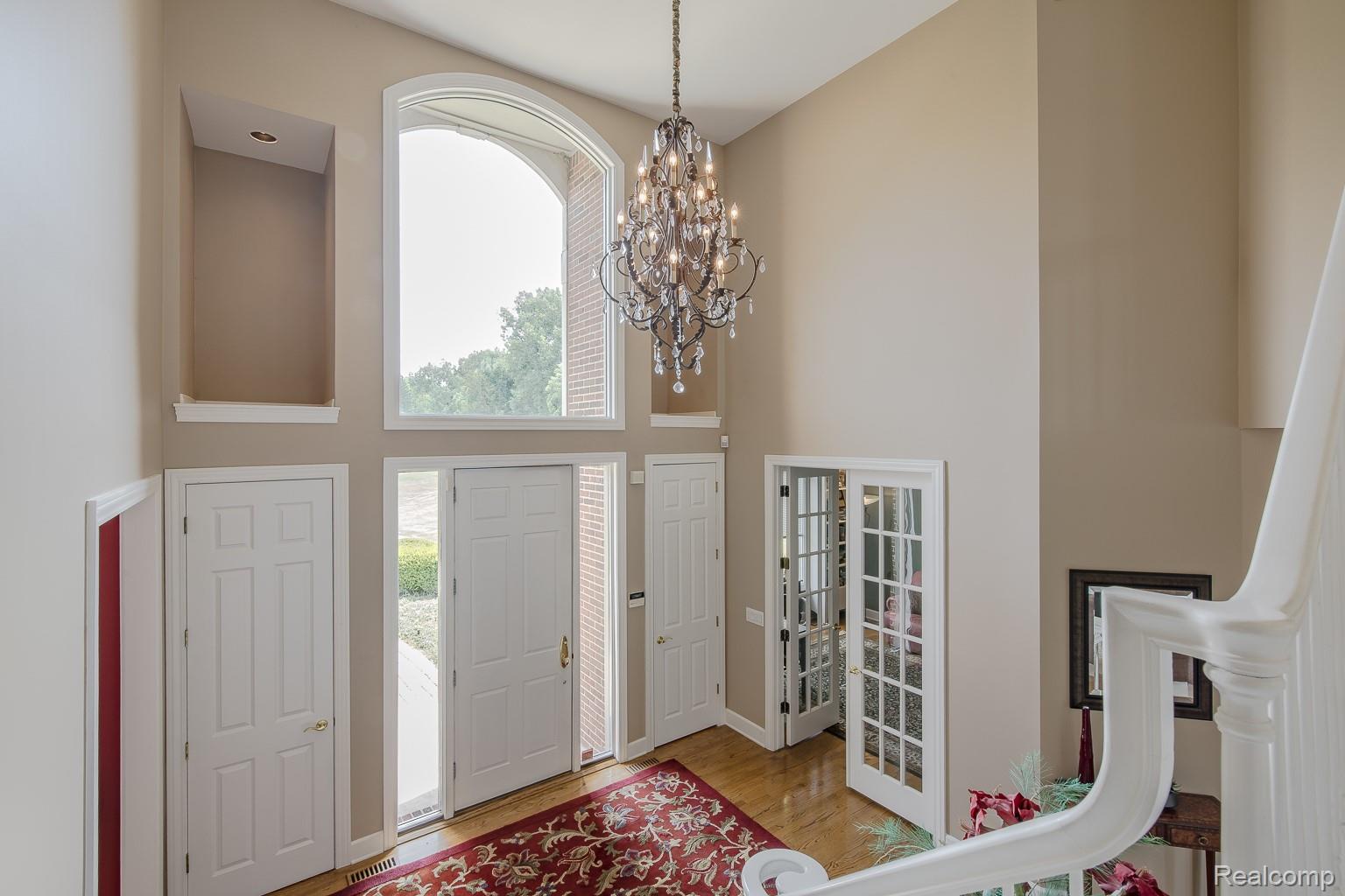 3720 Northwood Drive Property Photo 6