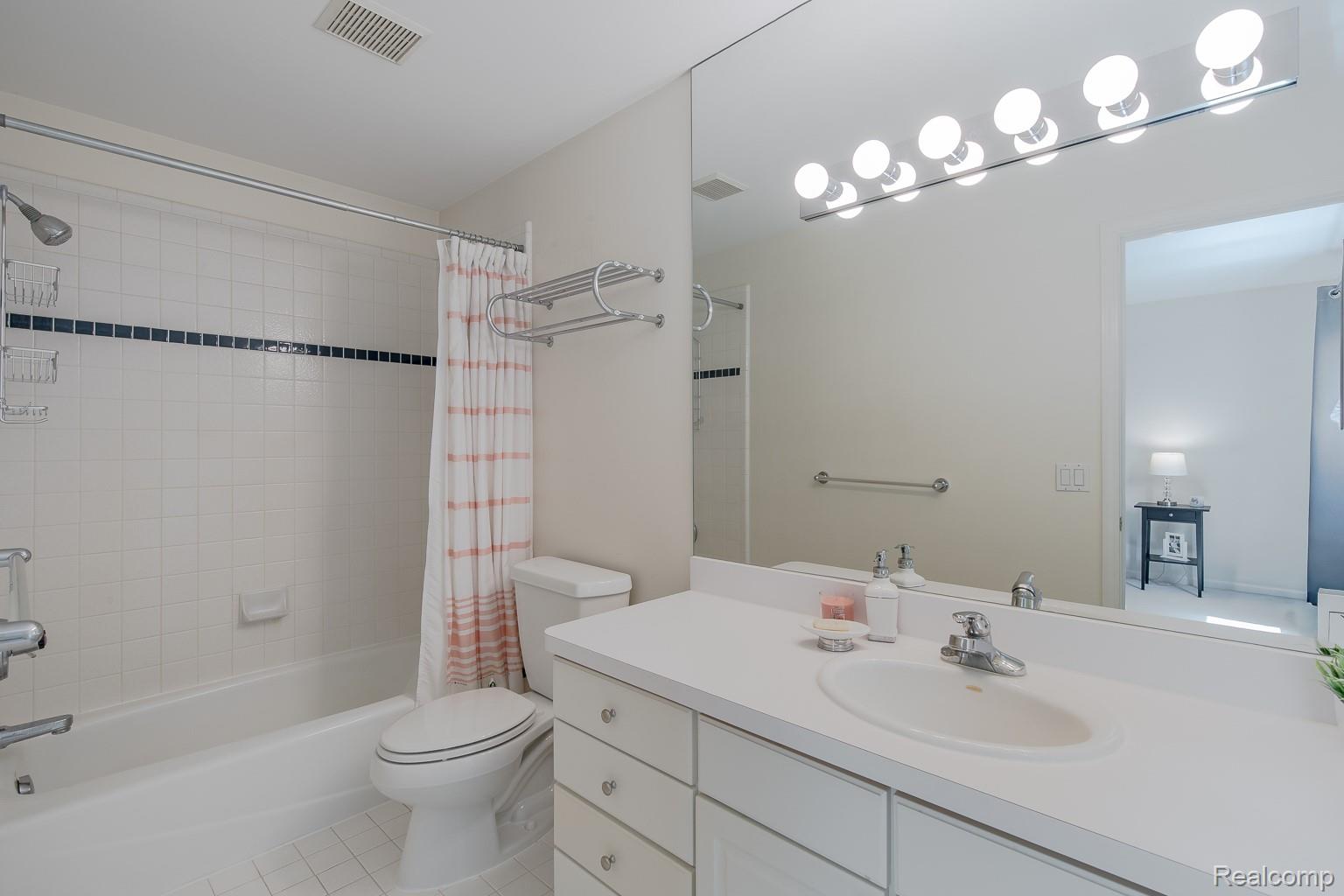 3720 Northwood Drive Property Photo 45
