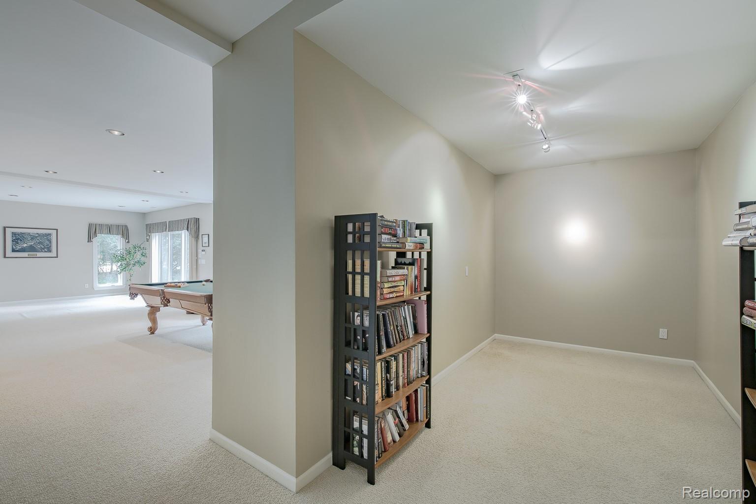 3720 Northwood Drive Property Photo 55