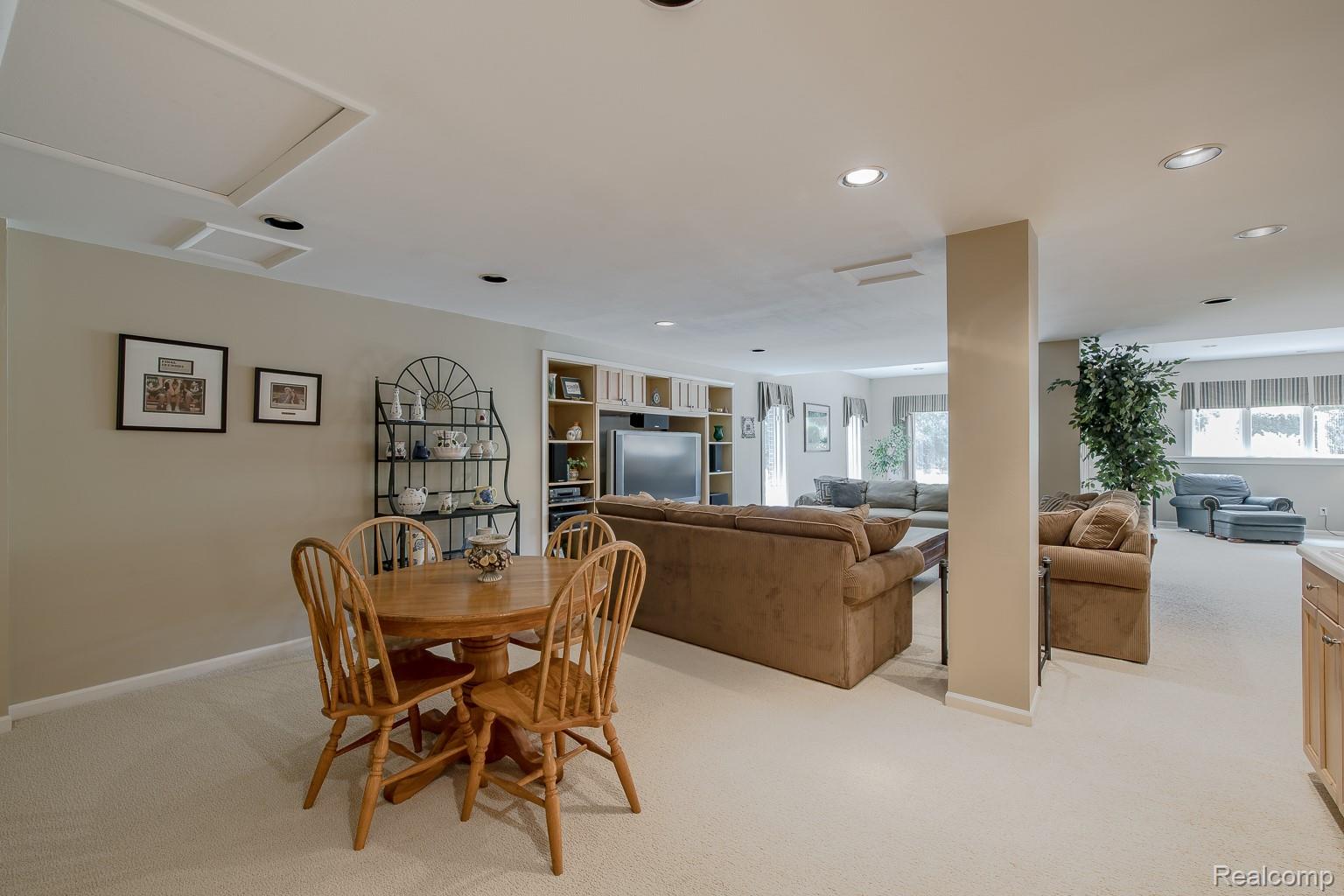 3720 Northwood Drive Property Photo 64