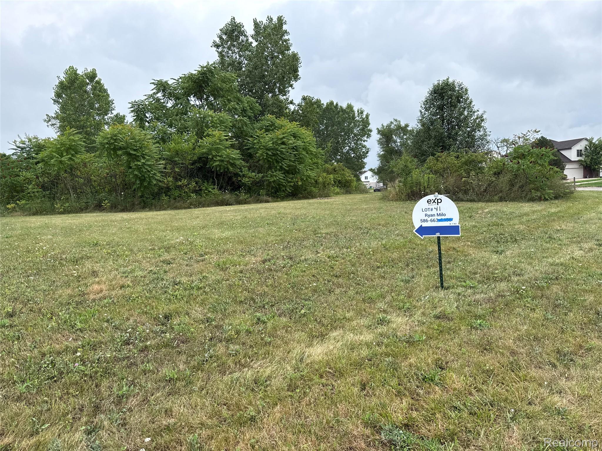 10259 Sherman Circle Property Photo 2