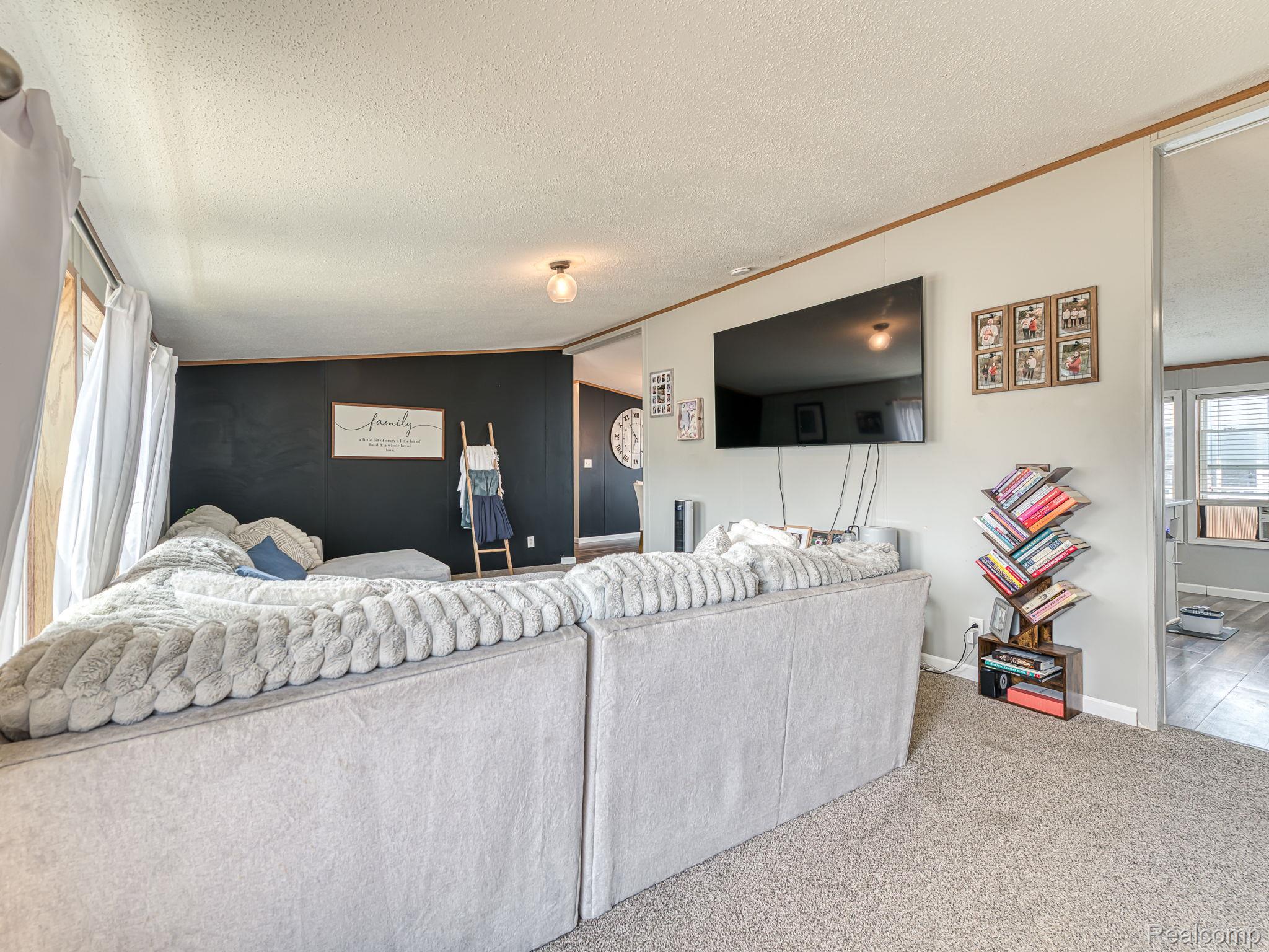 938 Tanner Landing Property Photo 10